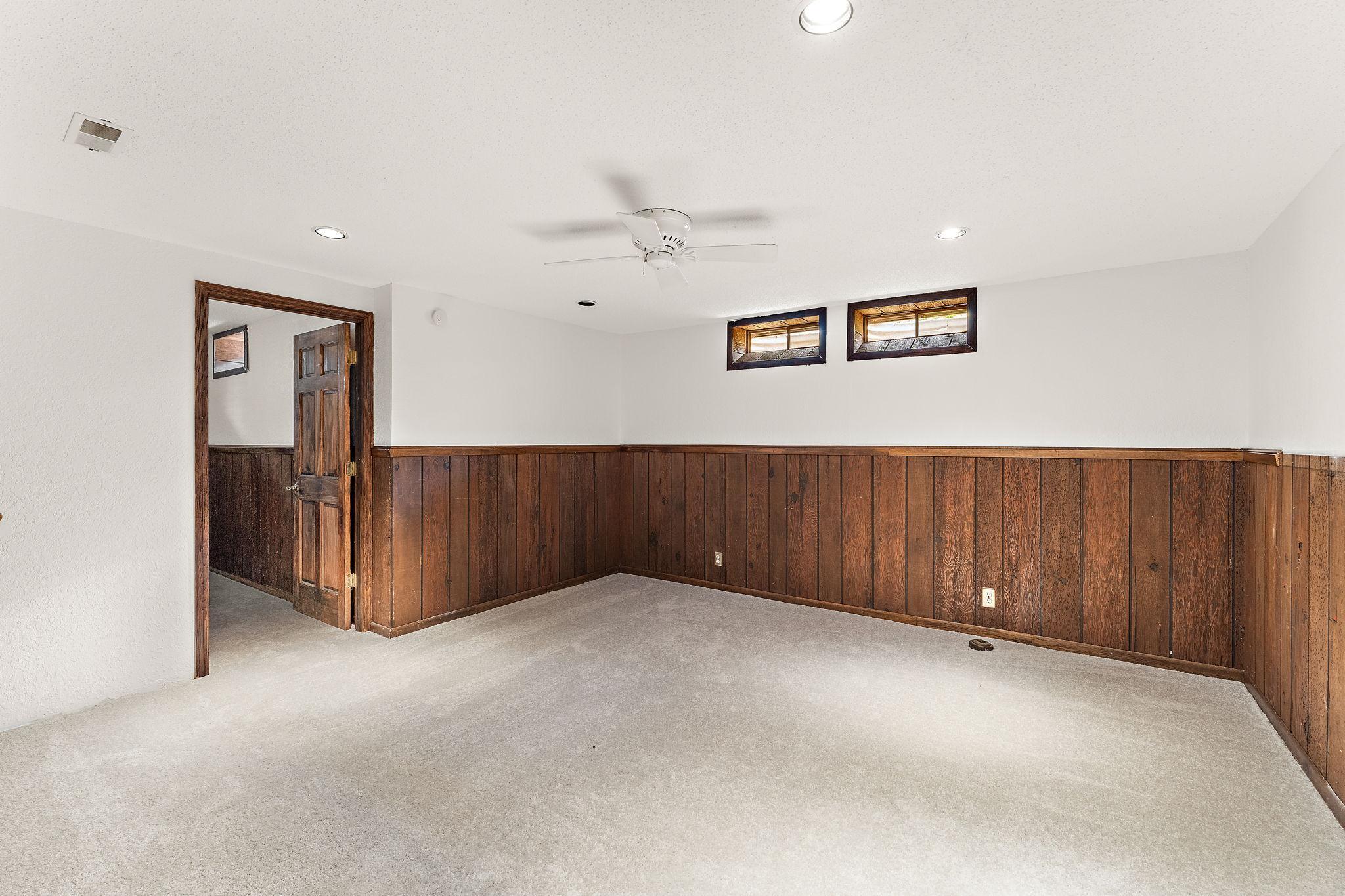 1491 Woodview Avenue E Property Photo 28