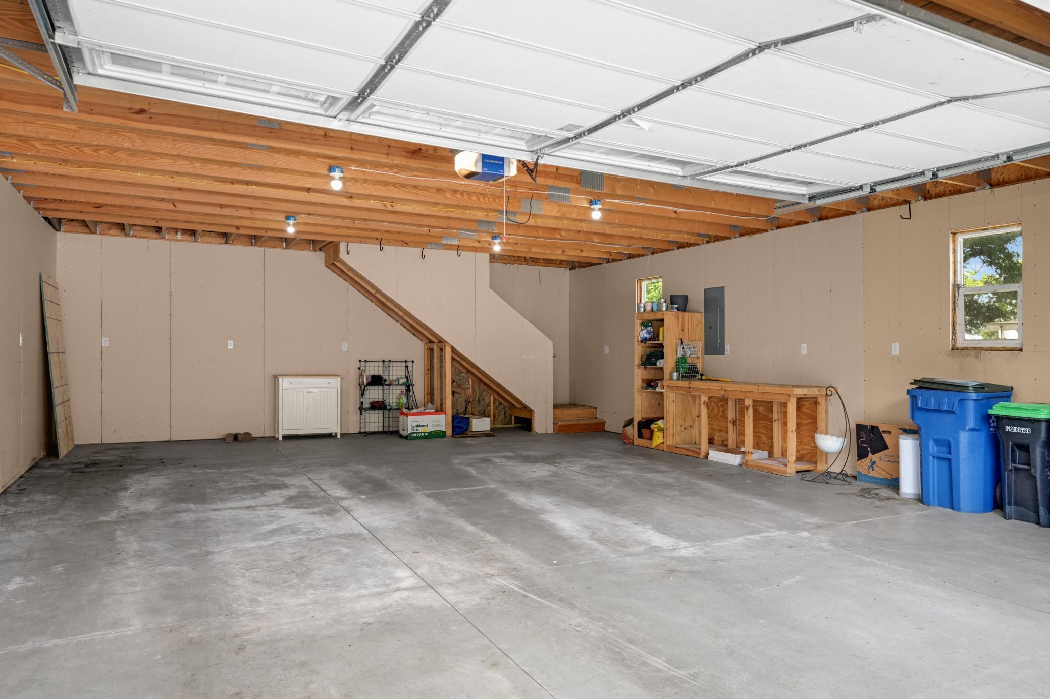 308 Van Buren Avenue S Property Photo 31