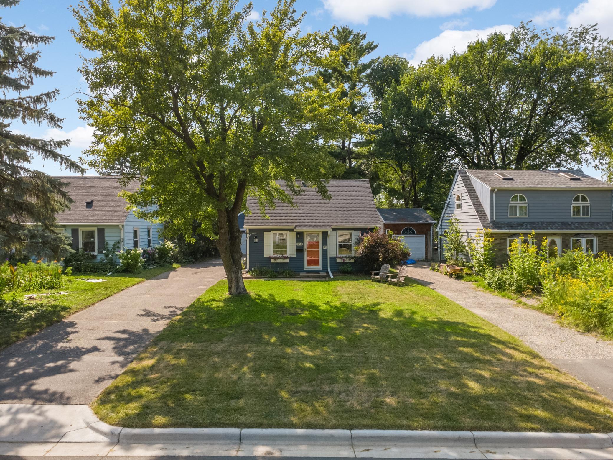 308 Van Buren Avenue S Property Photo 33