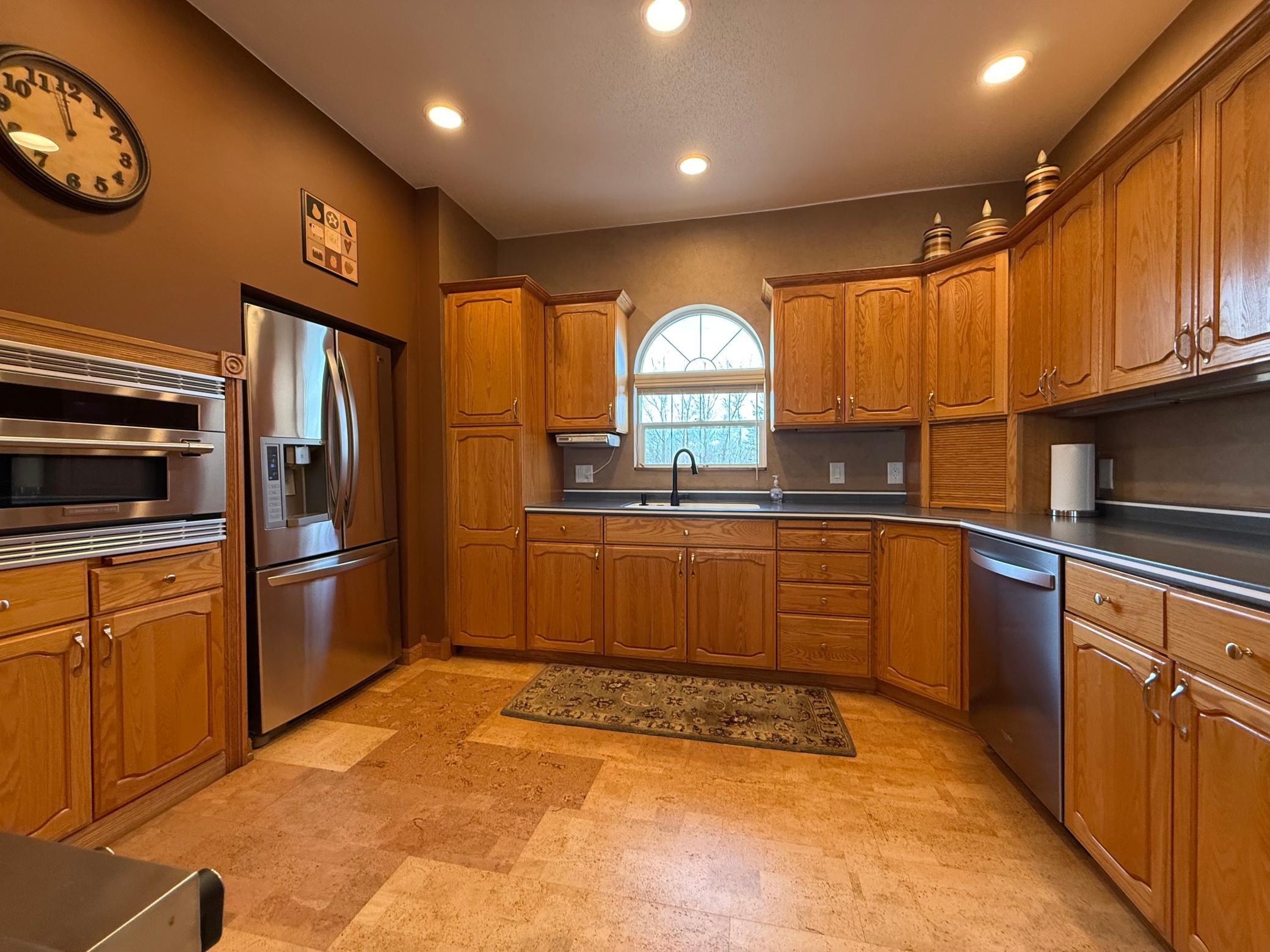 5684 Highway 10 Property Photo 13