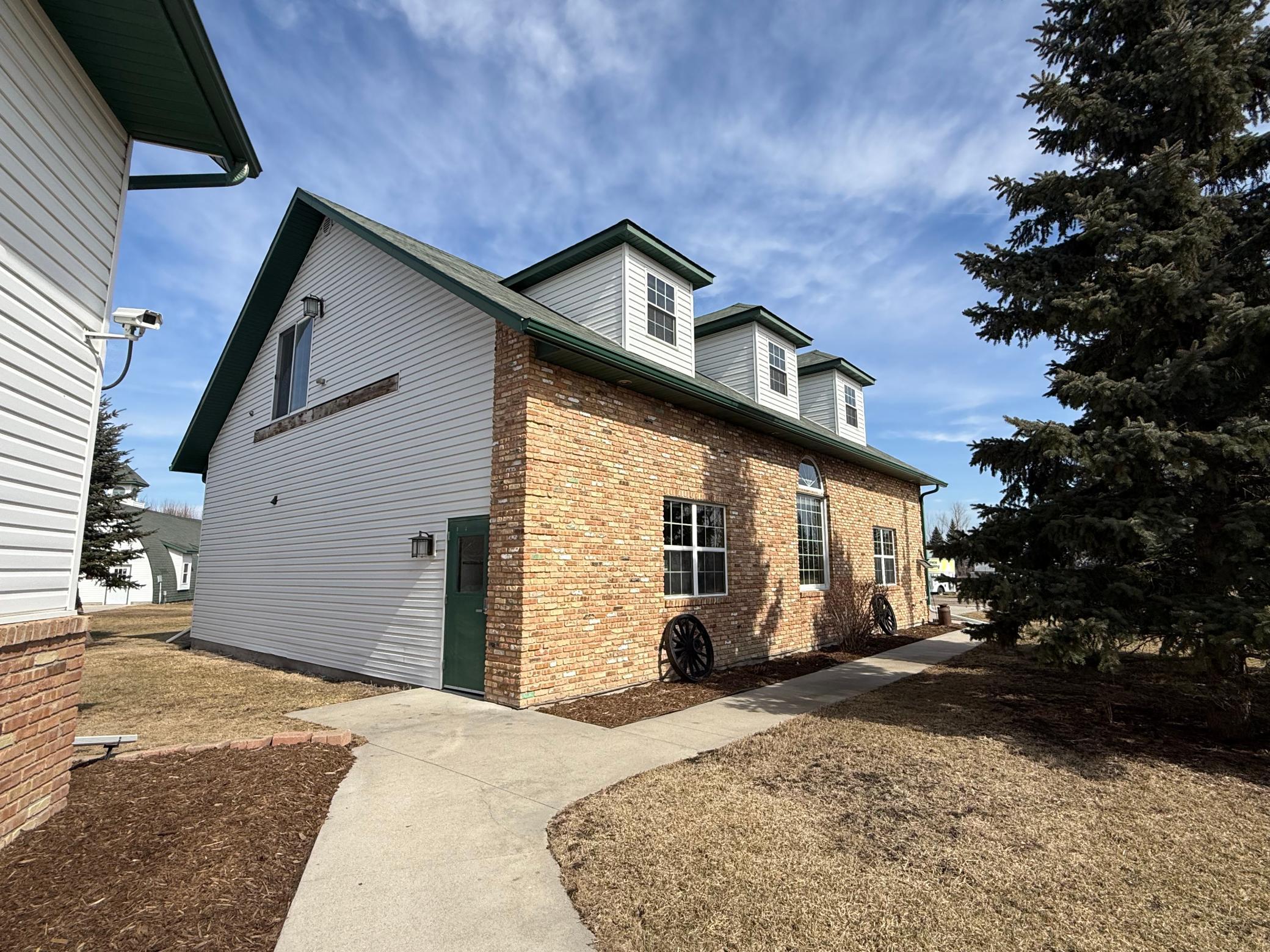 5684 Highway 10 Property Photo 32