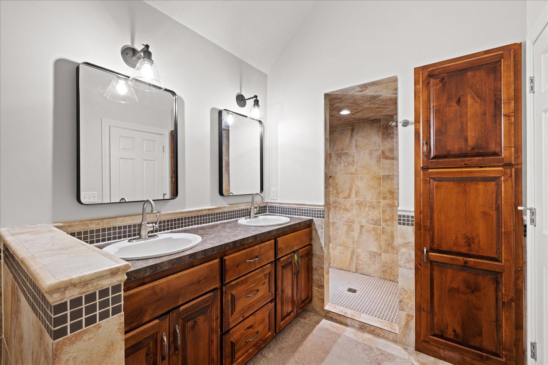612 Nelson Road Property Photo 40