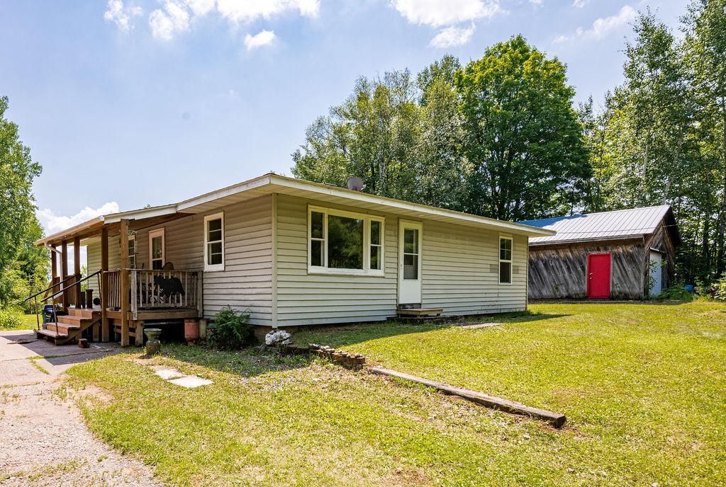 2592 Strandberg Road Property Photo 12