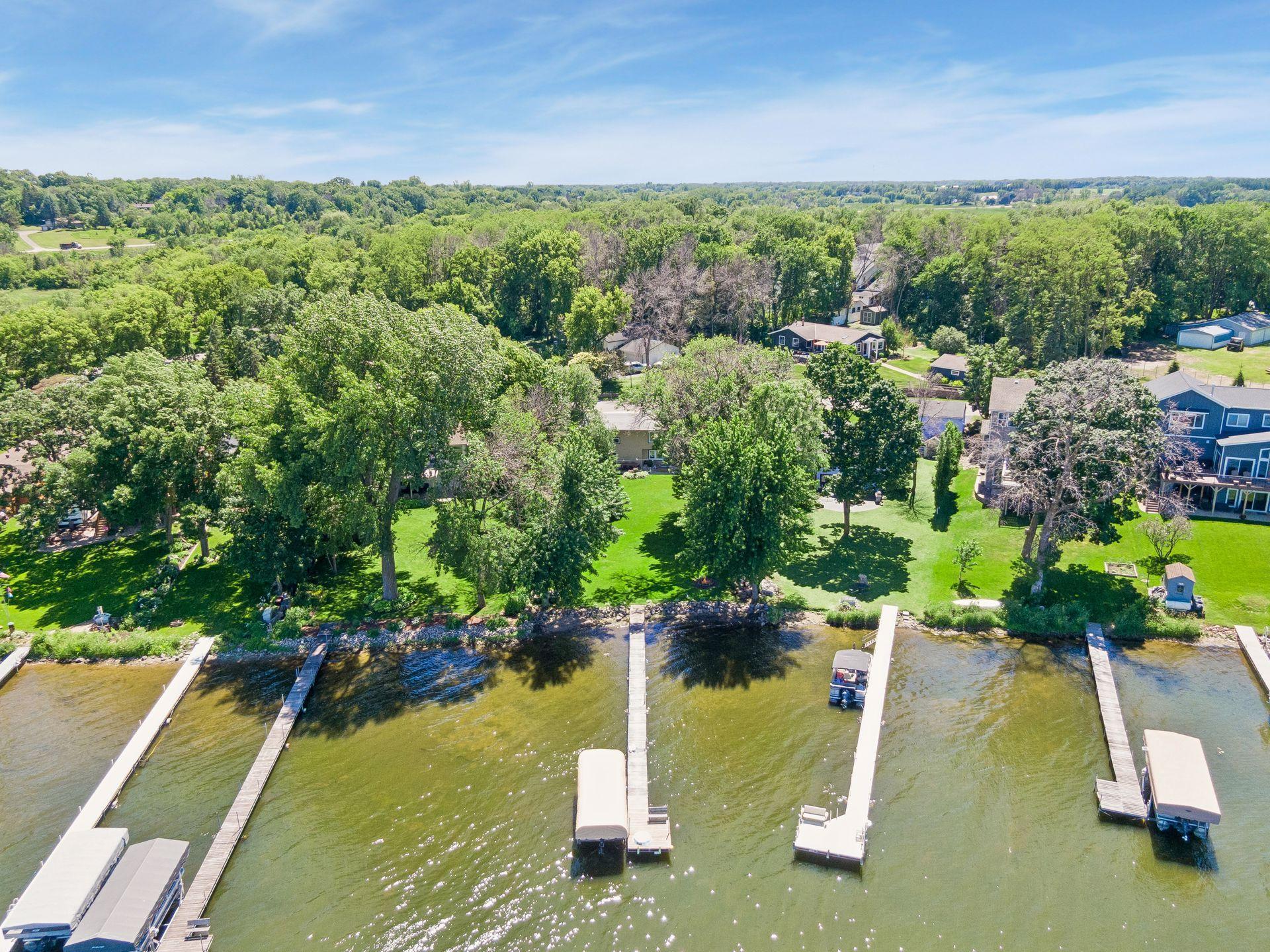 2760 S Shore Drive Property Photo 6