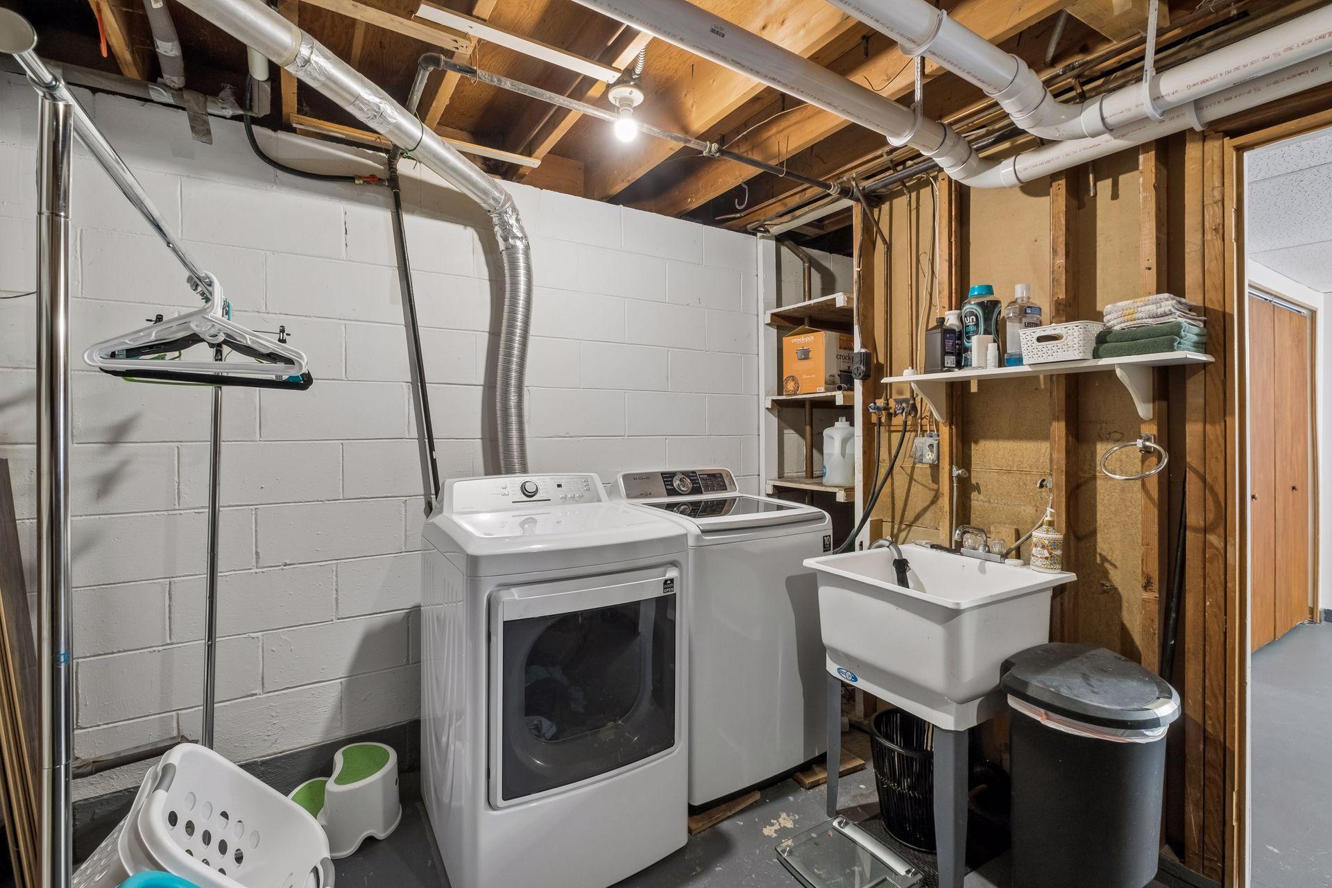 2760 S Shore Drive Property Photo 42