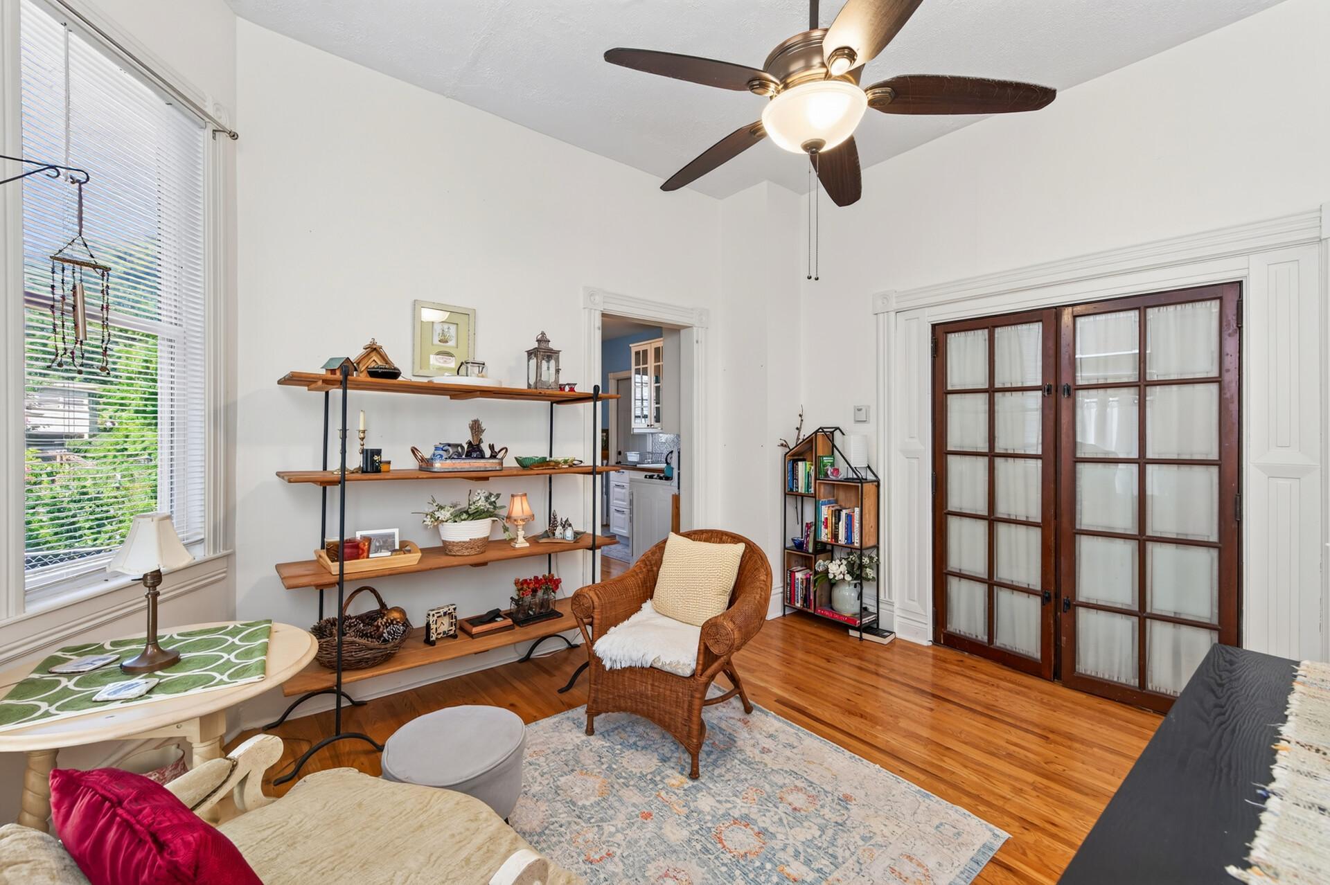 95 Victoria Street N Property Photo 11