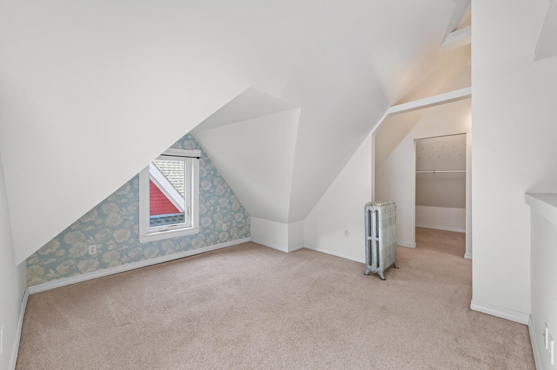 95 Victoria Street N Property Photo 43