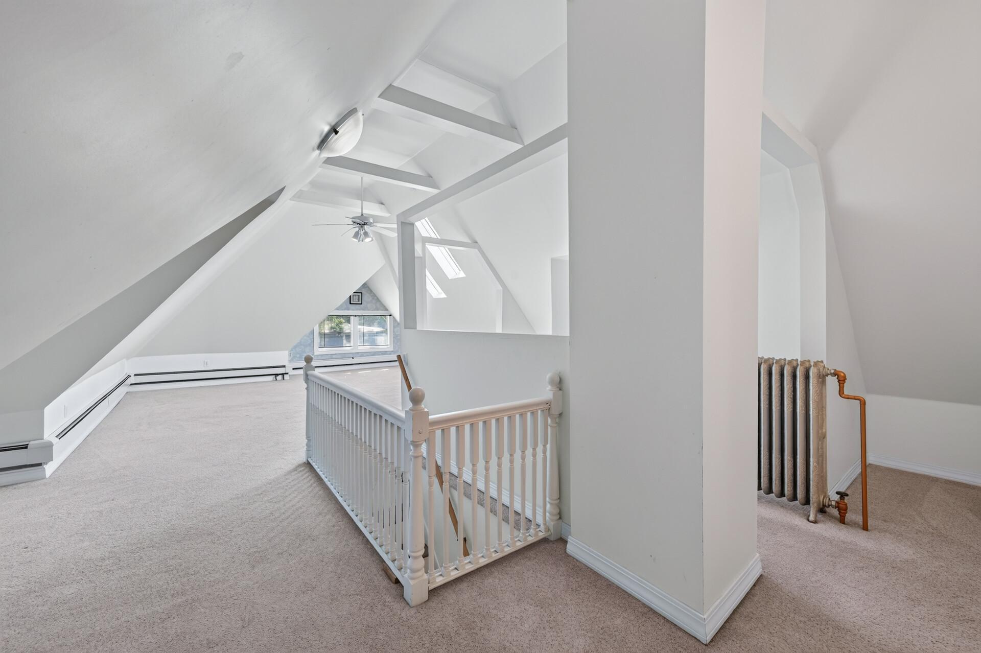 95 Victoria Street N Property Photo 44