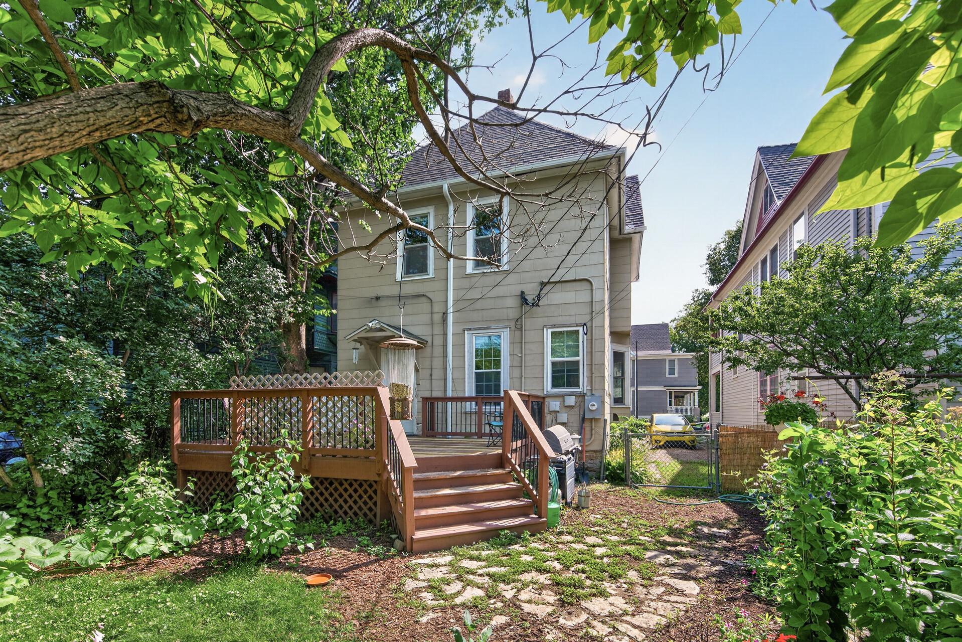 95 Victoria Street N Property Photo 53