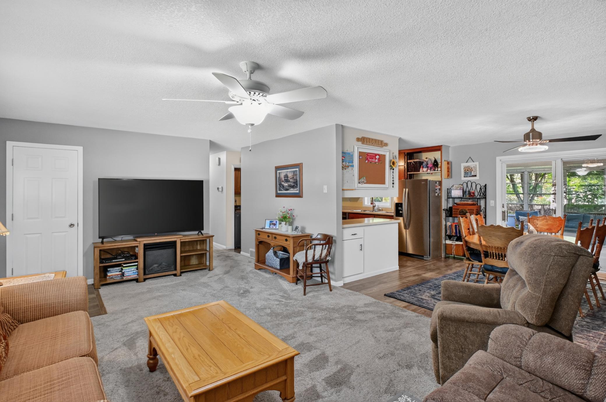 1424 Ash Street Property Photo 8