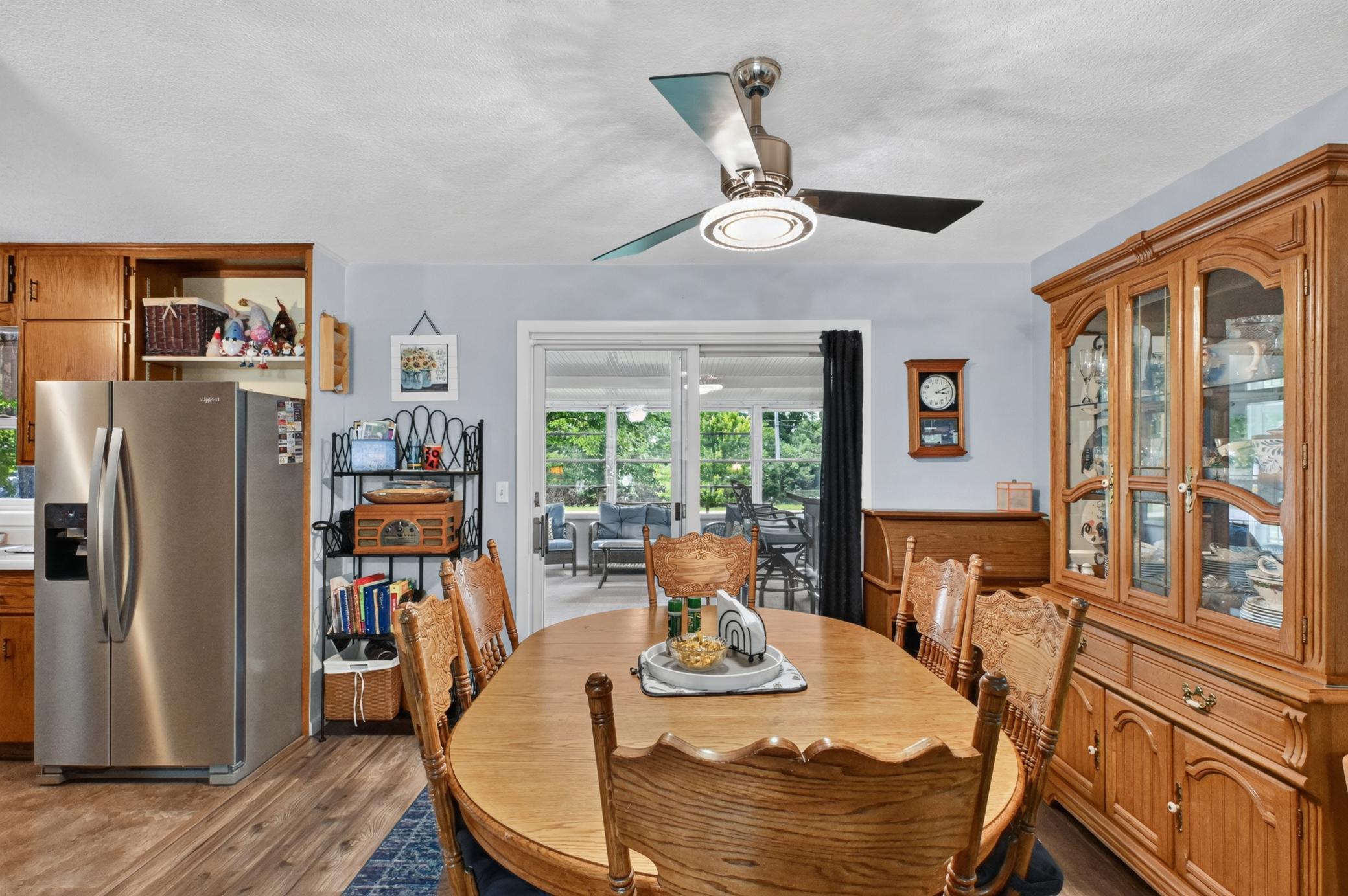 1424 Ash Street Property Photo 10