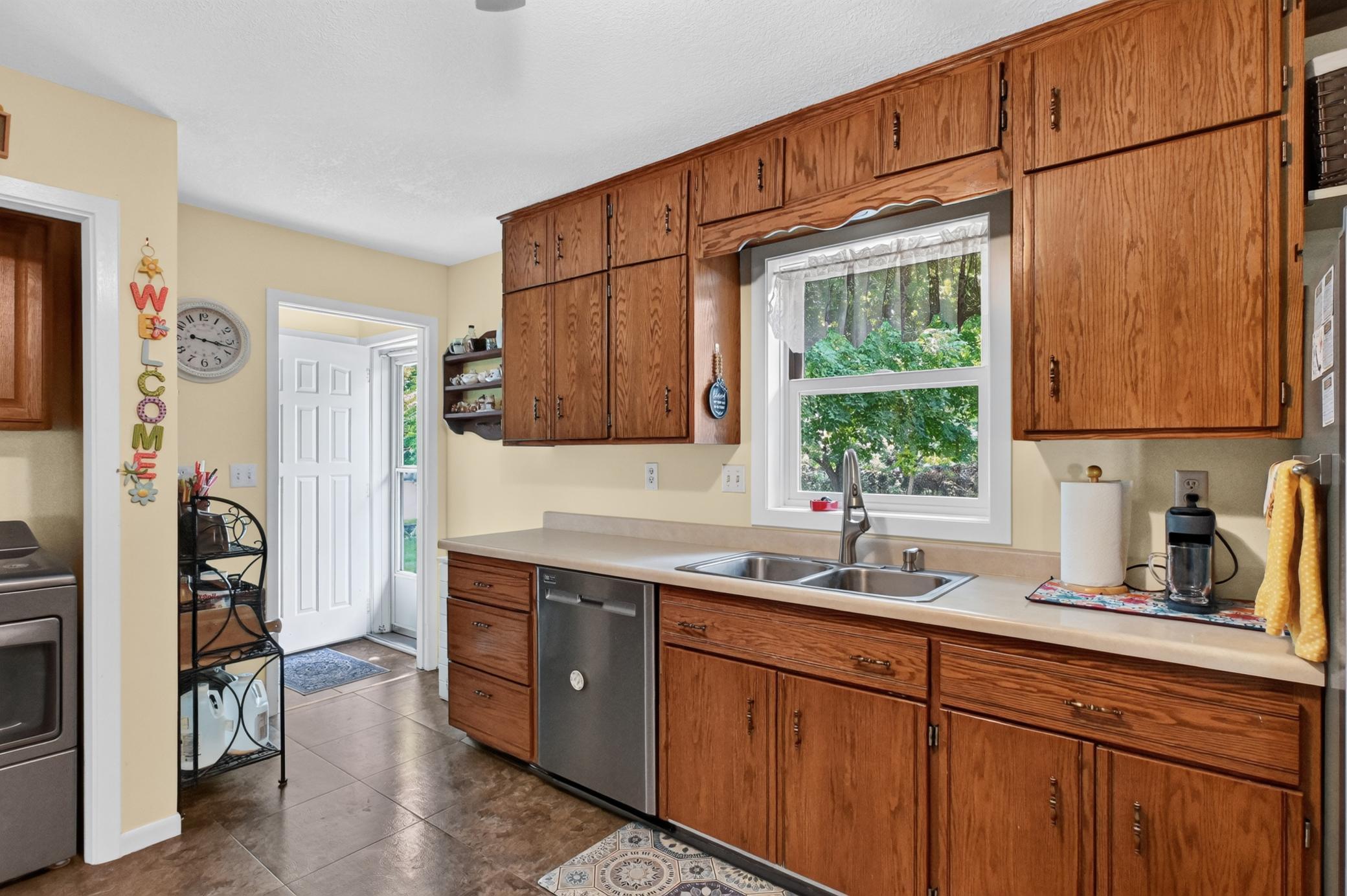 1424 Ash Street Property Photo 17