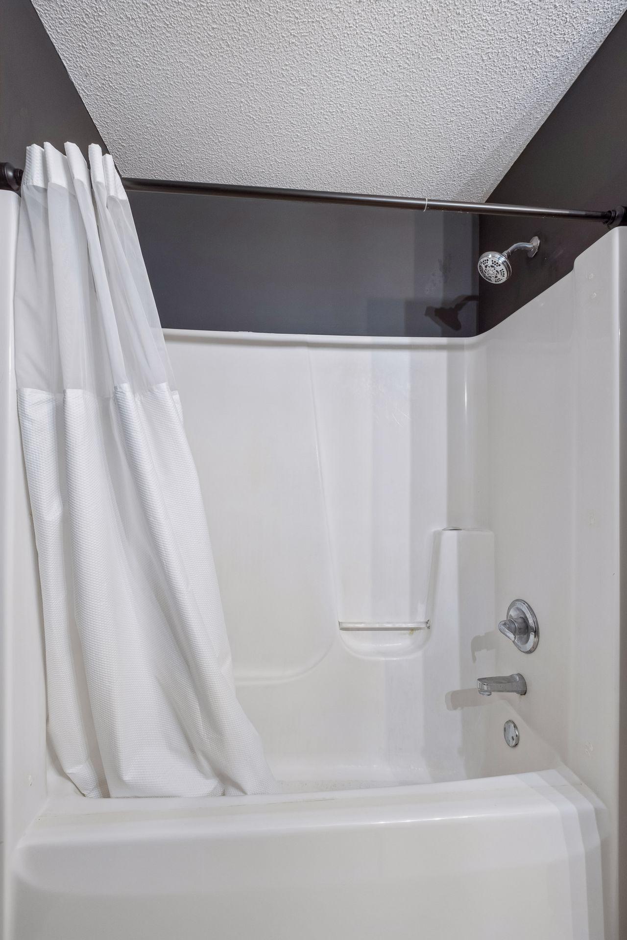 634 Pine Street #5 Property Photo 18
