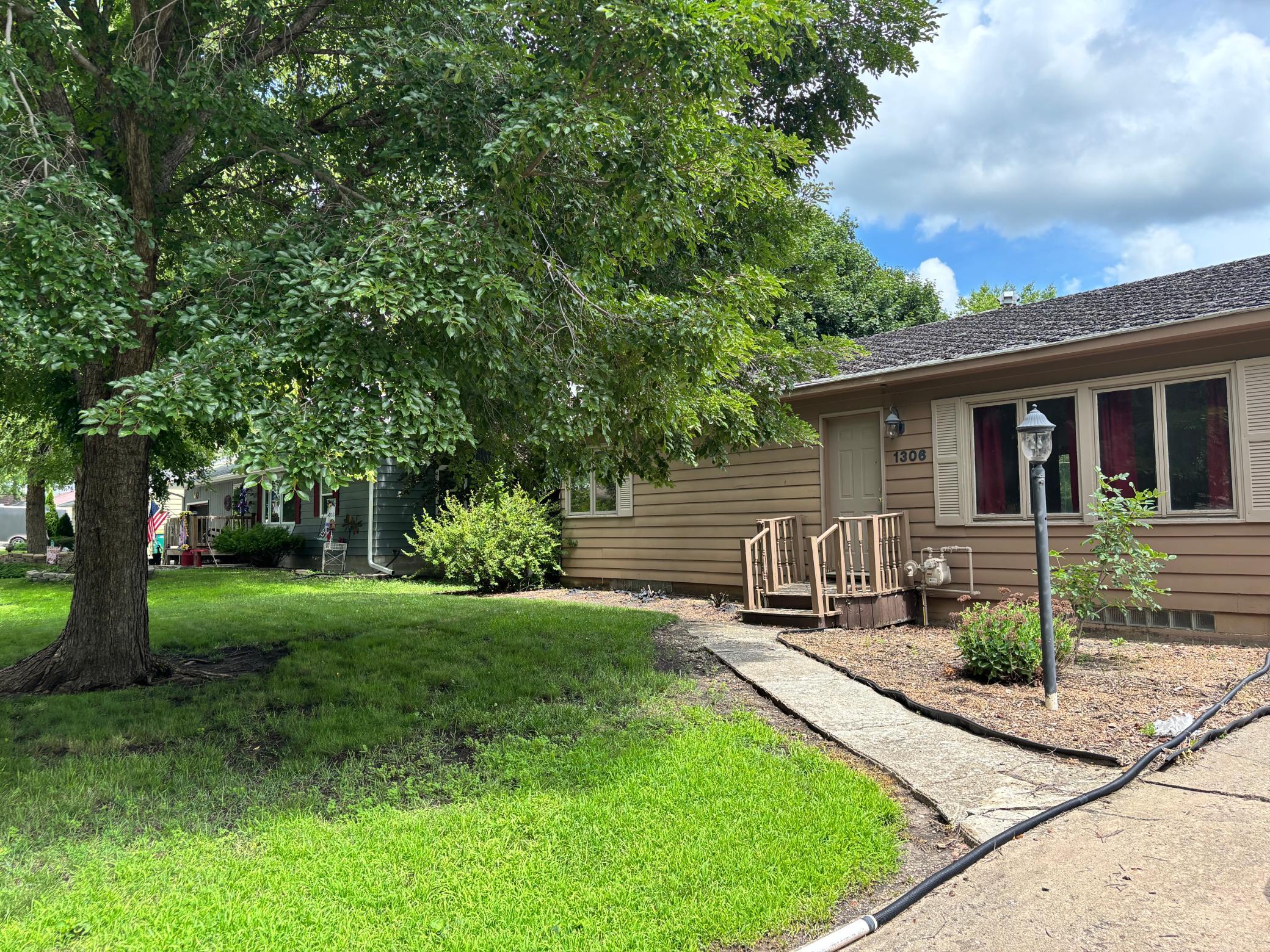 1306 Crestview Road Property Photo 2