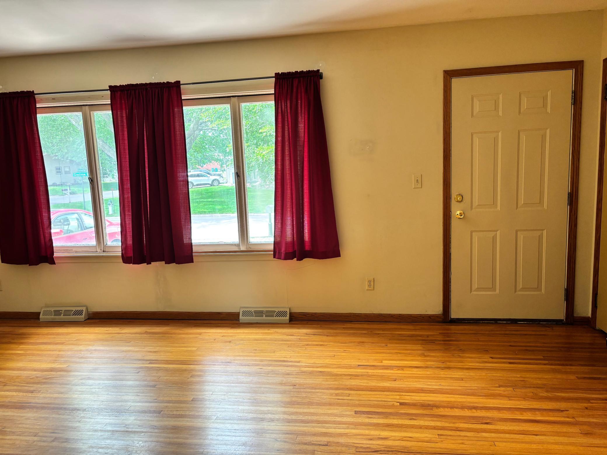 1306 Crestview Road Property Photo 6