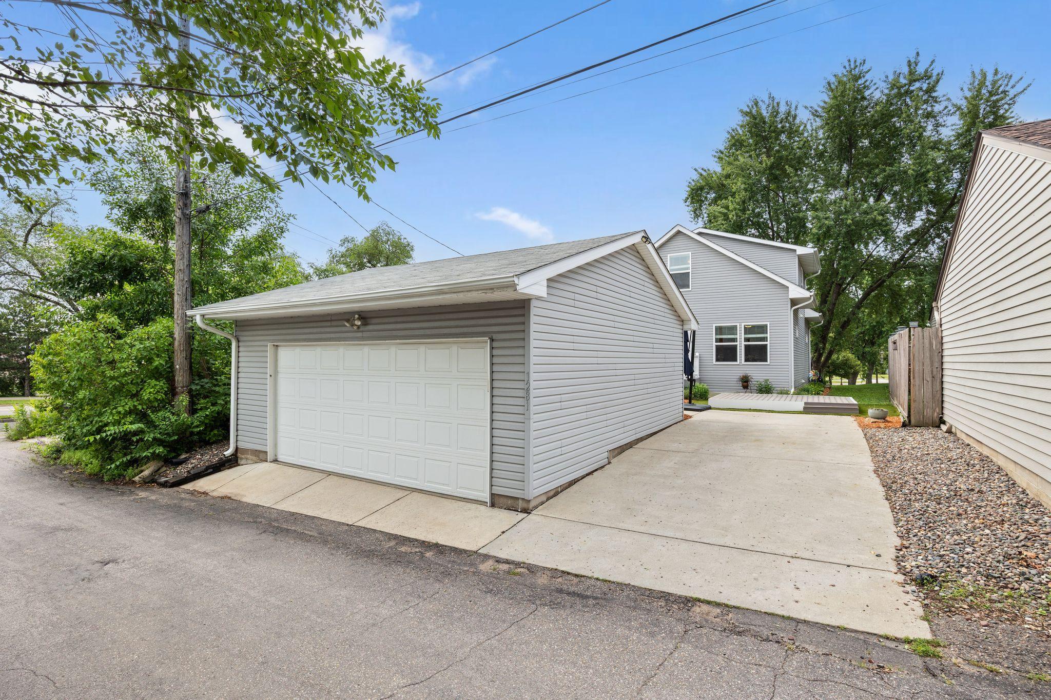 1281 3rd Street E Property Photo 7