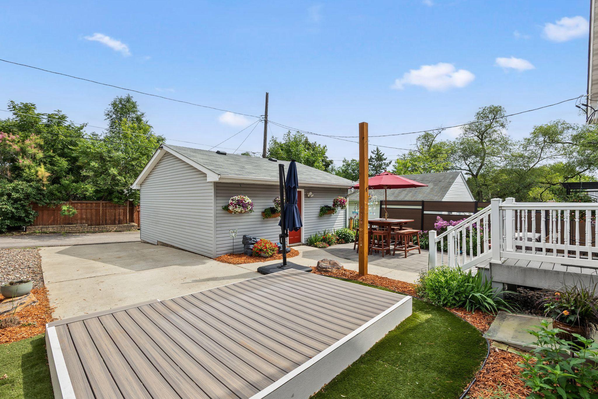 1281 3rd Street E Property Photo 8