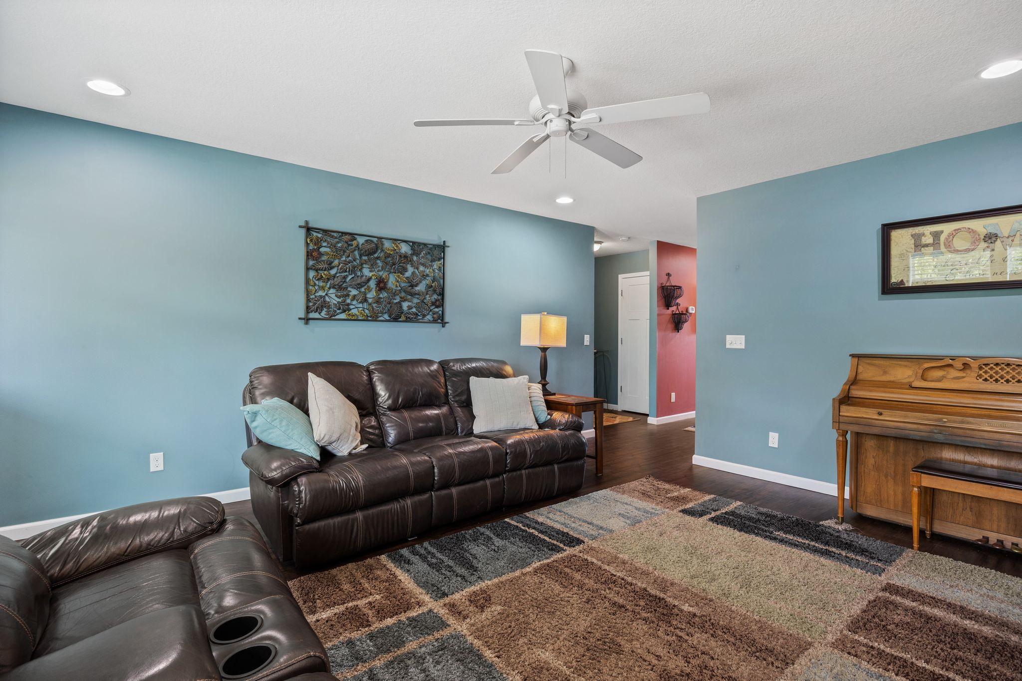 1281 3rd Street E Property Photo 21