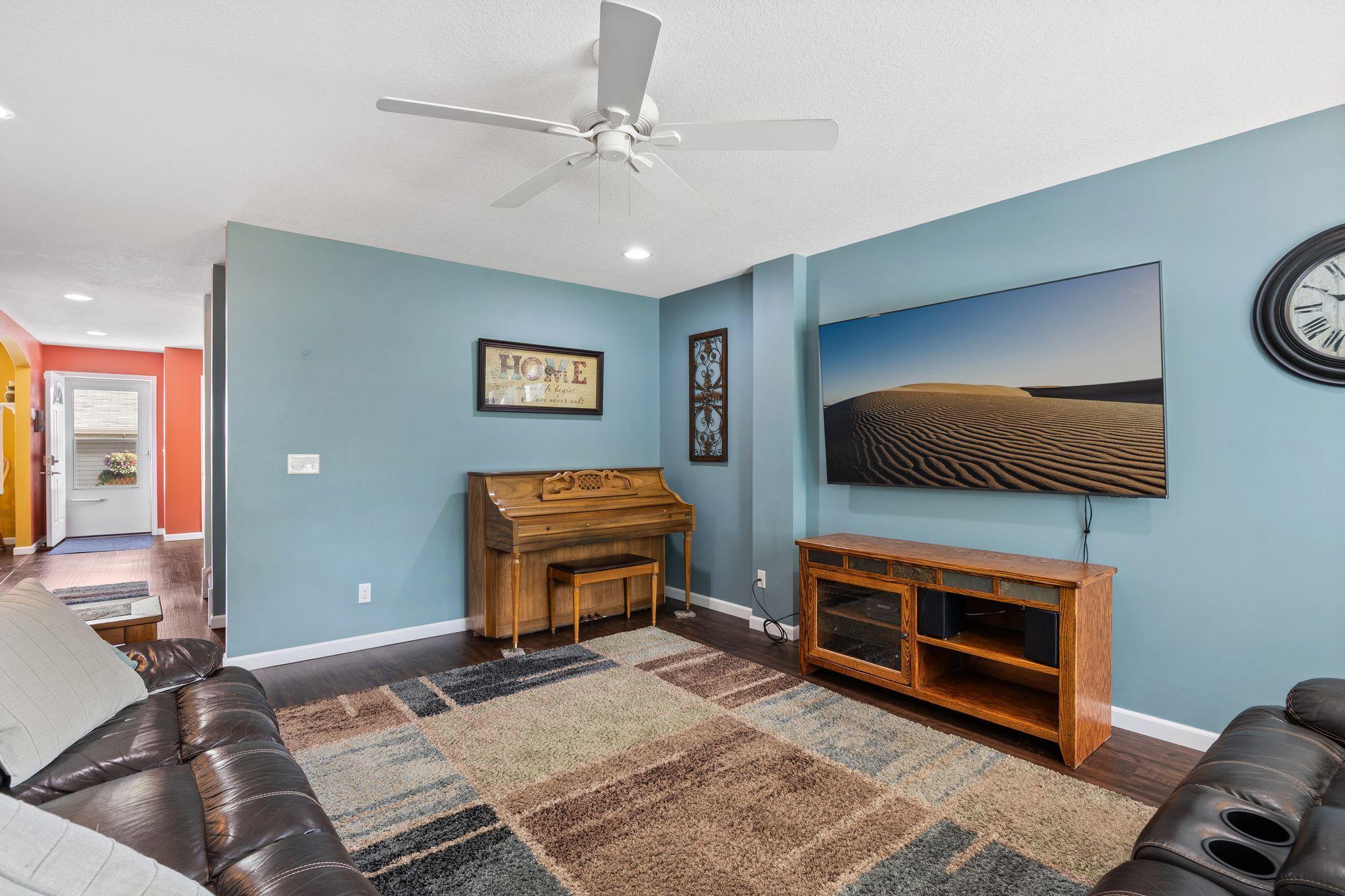 1281 3rd Street E Property Photo 22