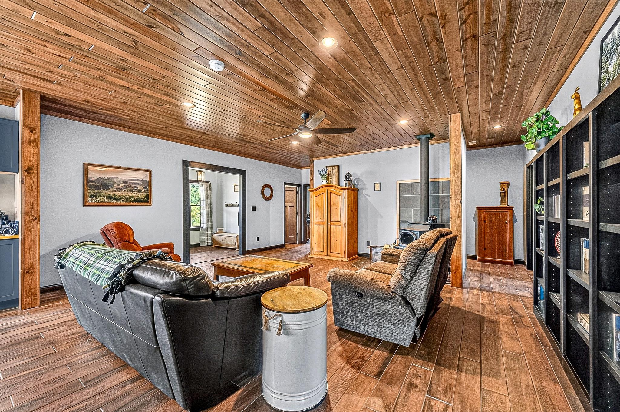 3588 Highway 3 Property Photo 9