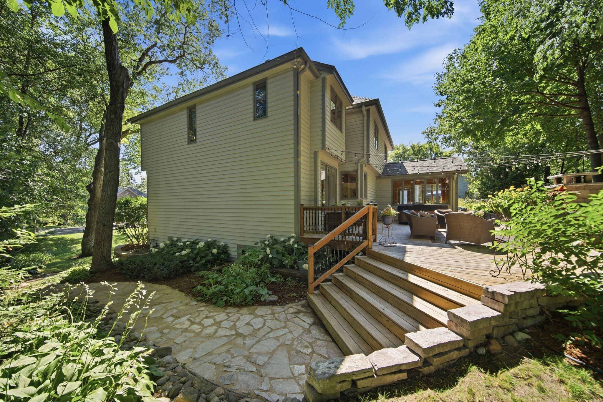 699 Bridle Ridge Road Property Photo 4