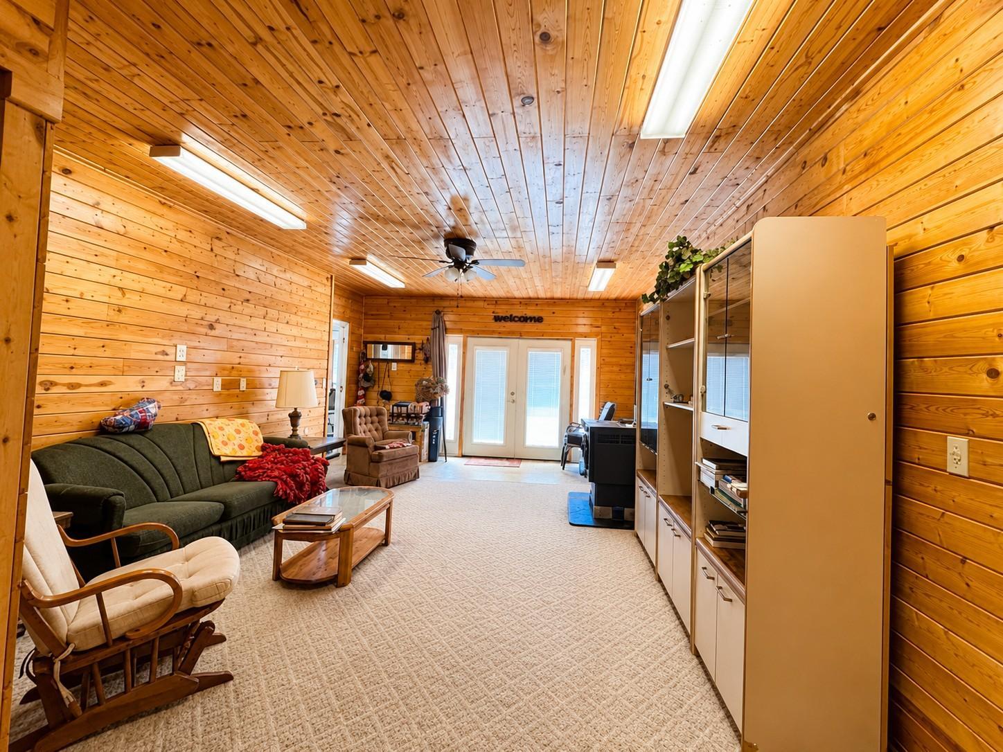 44526 County 3 Property Photo 4