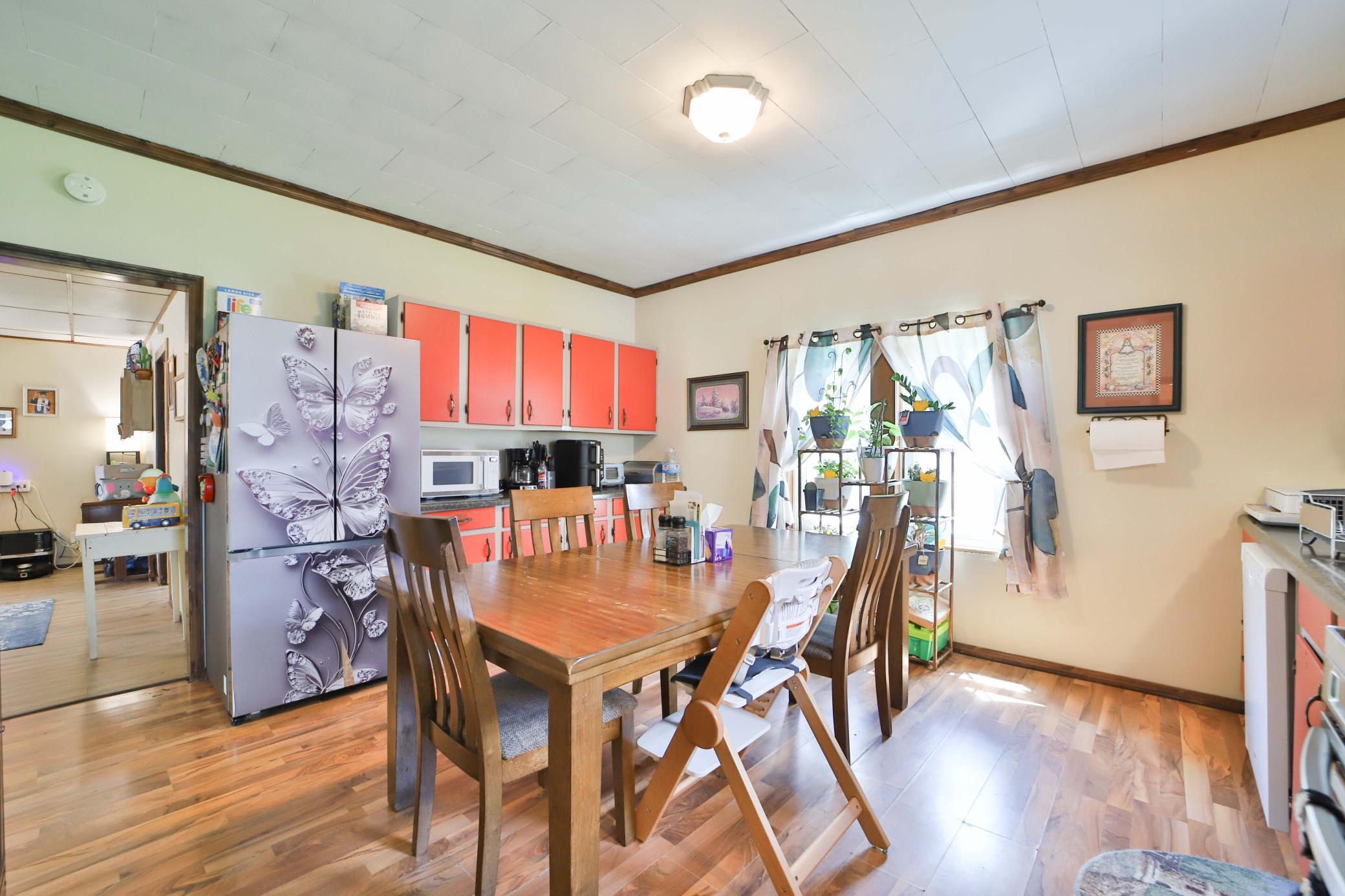 403 8th Street Ne Property Photo 3