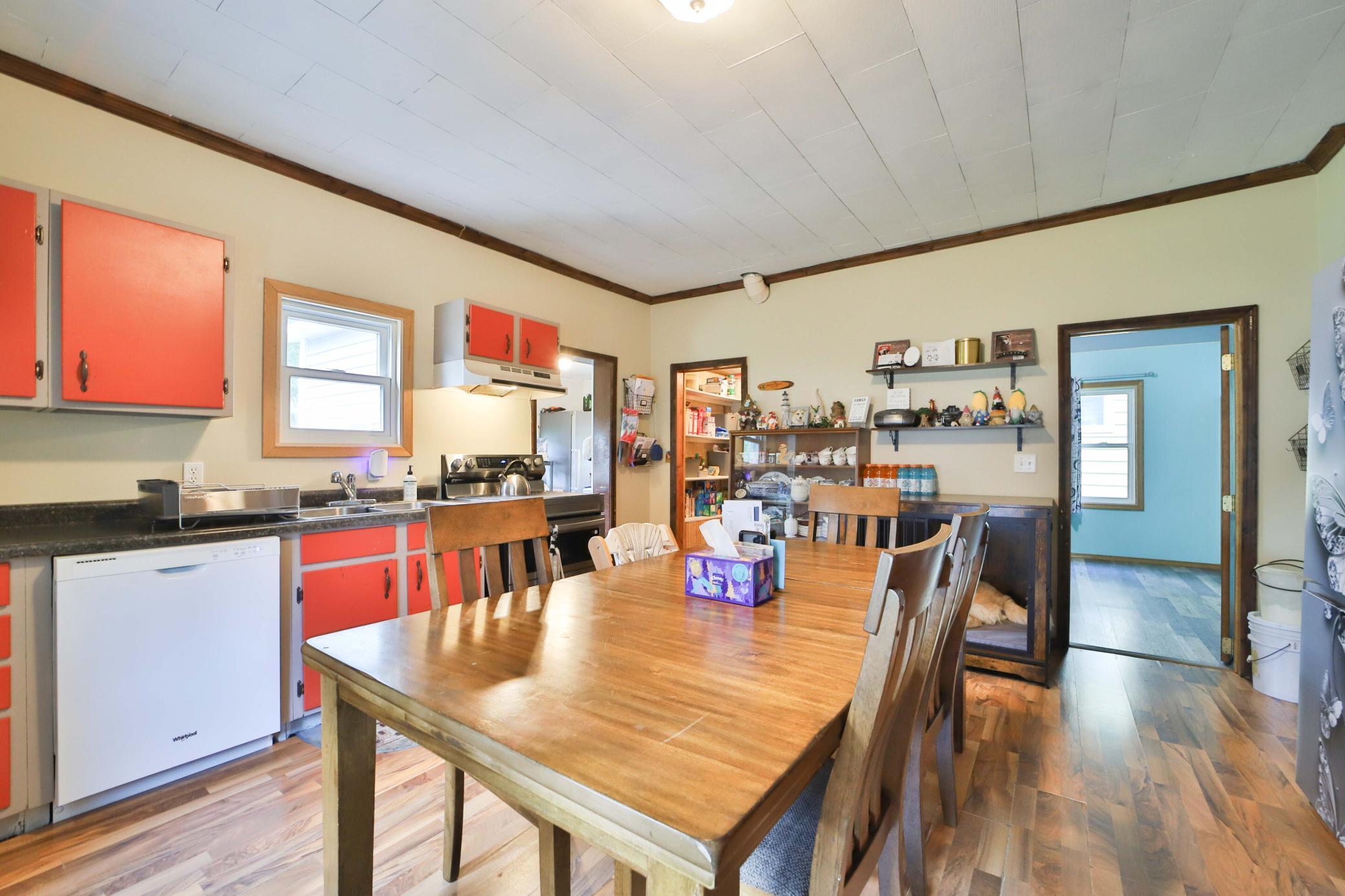 403 8th Street Ne Property Photo 6