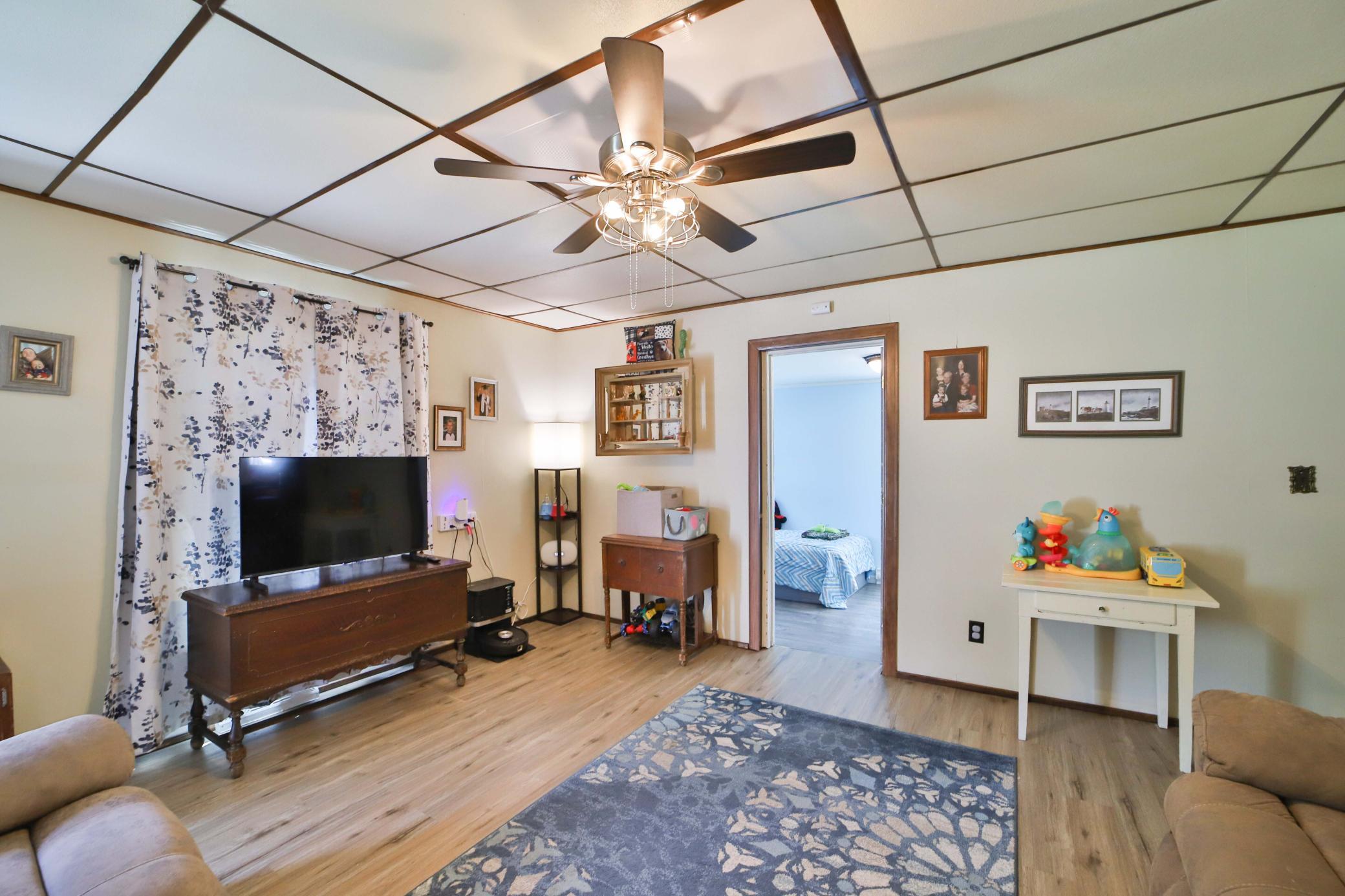 403 8th Street Ne Property Photo 8