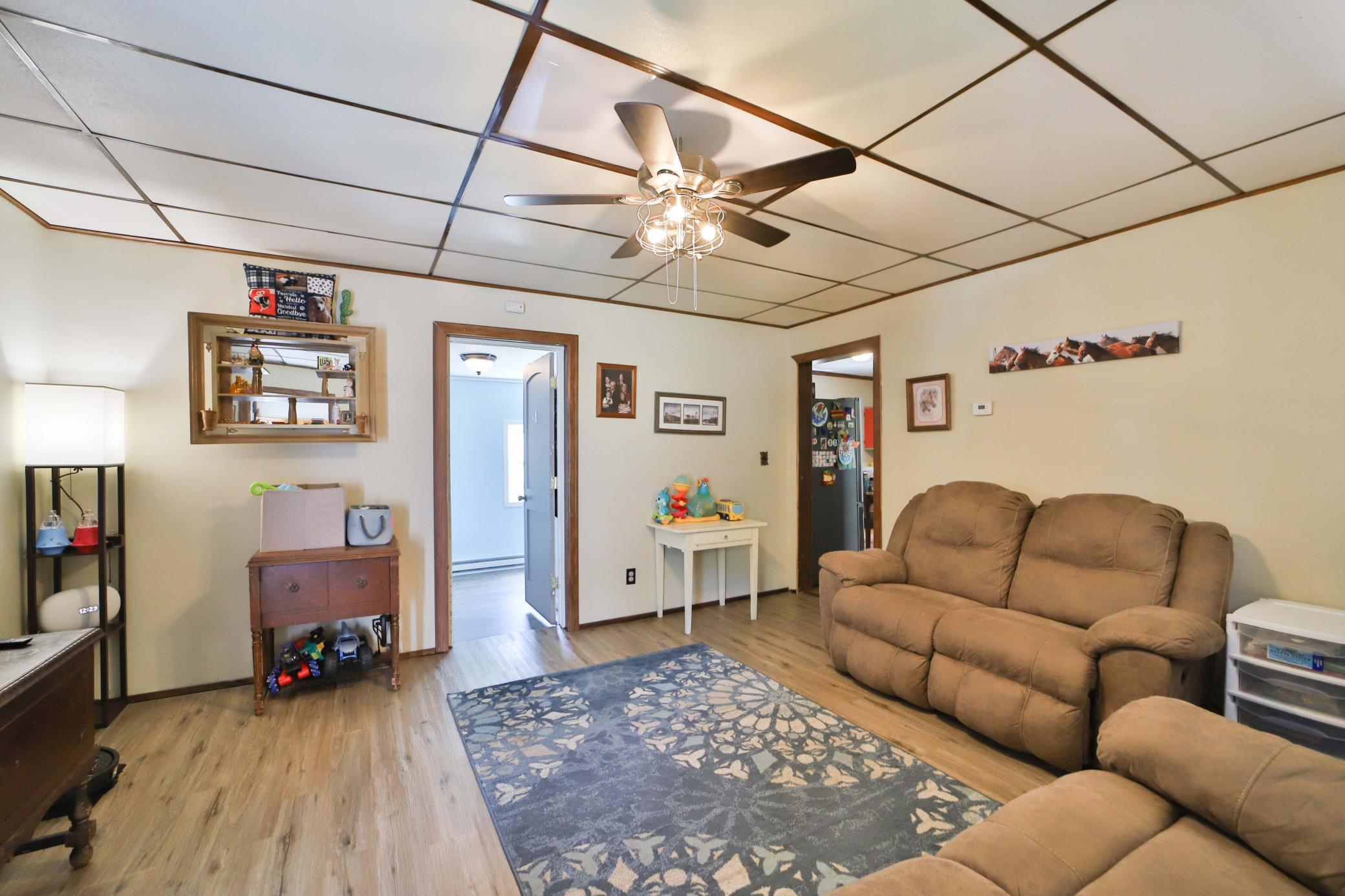 403 8th Street Ne Property Photo 9