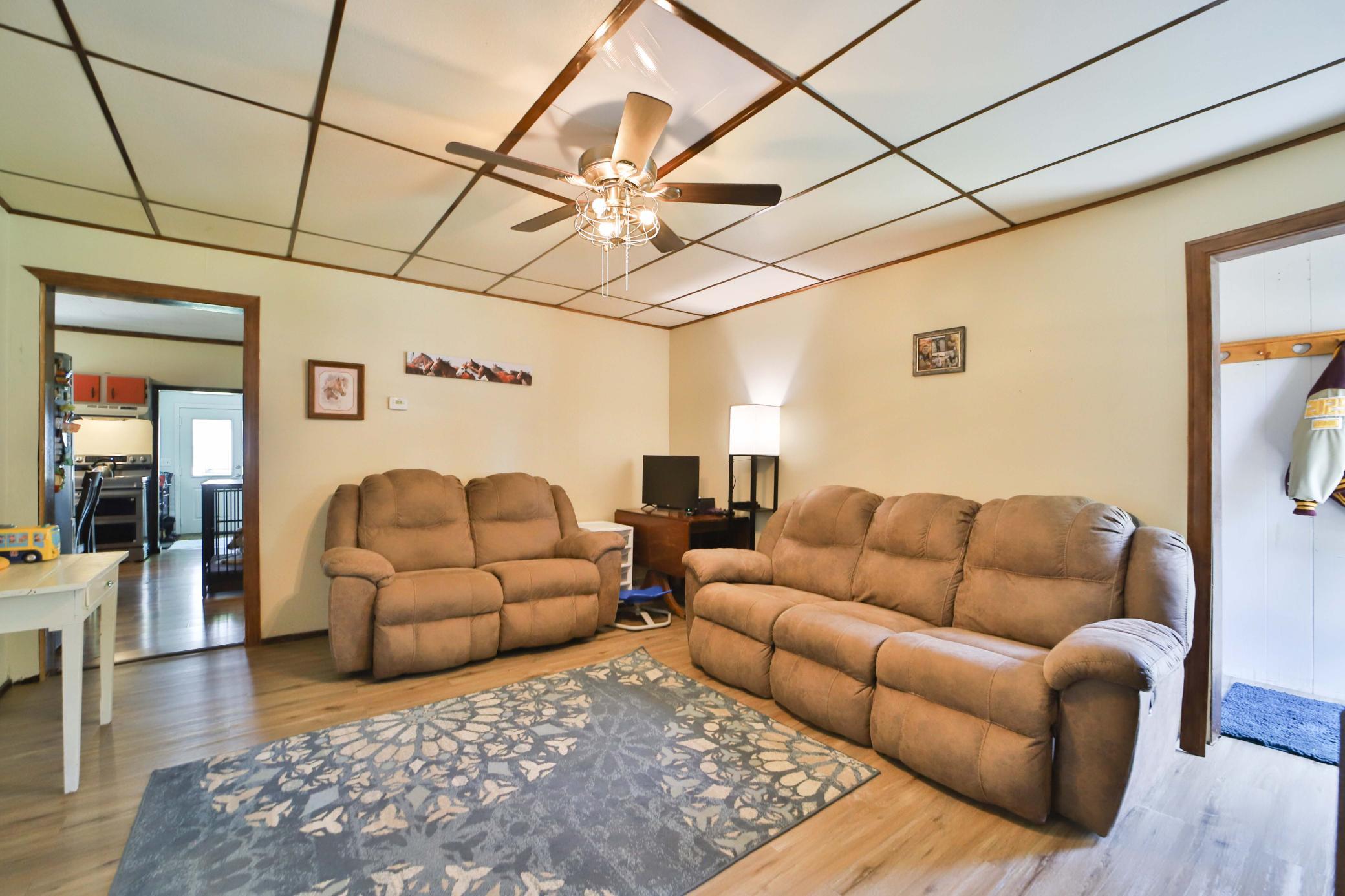 403 8th Street Ne Property Photo 11