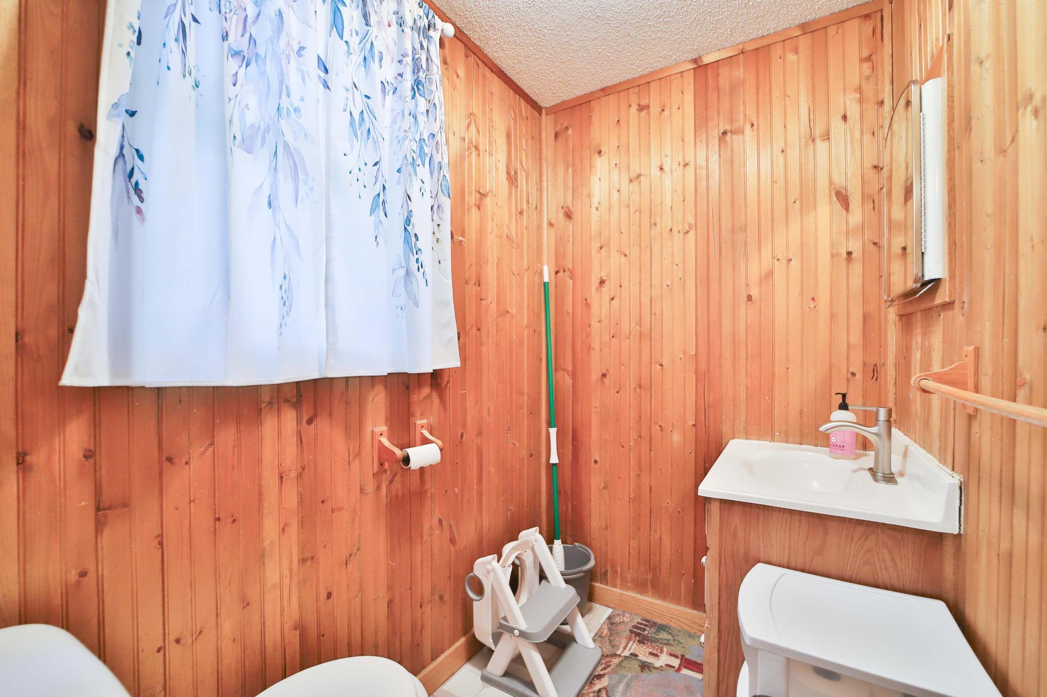 403 8th Street Ne Property Photo 21