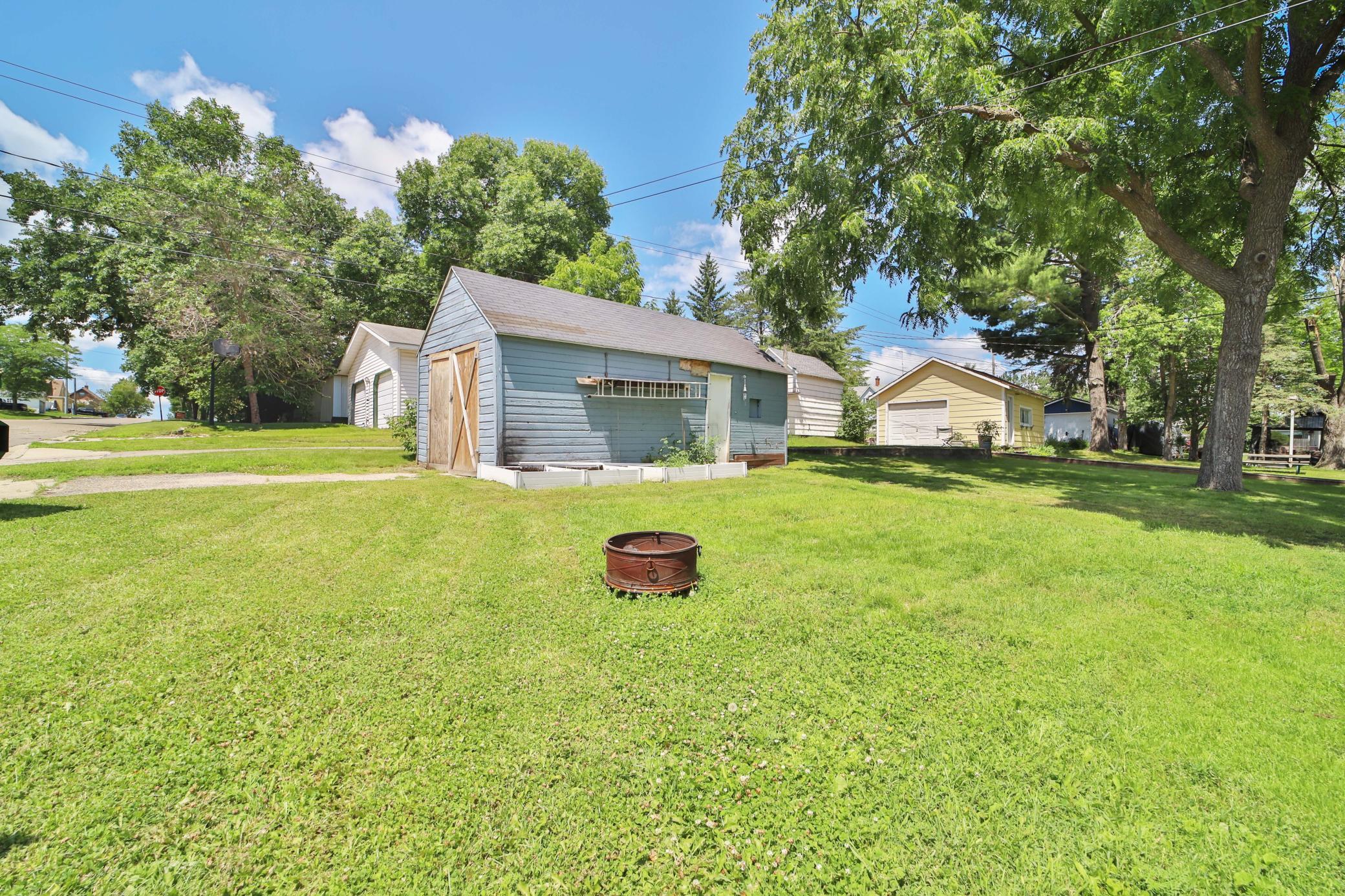 403 8th Street Ne Property Photo 37