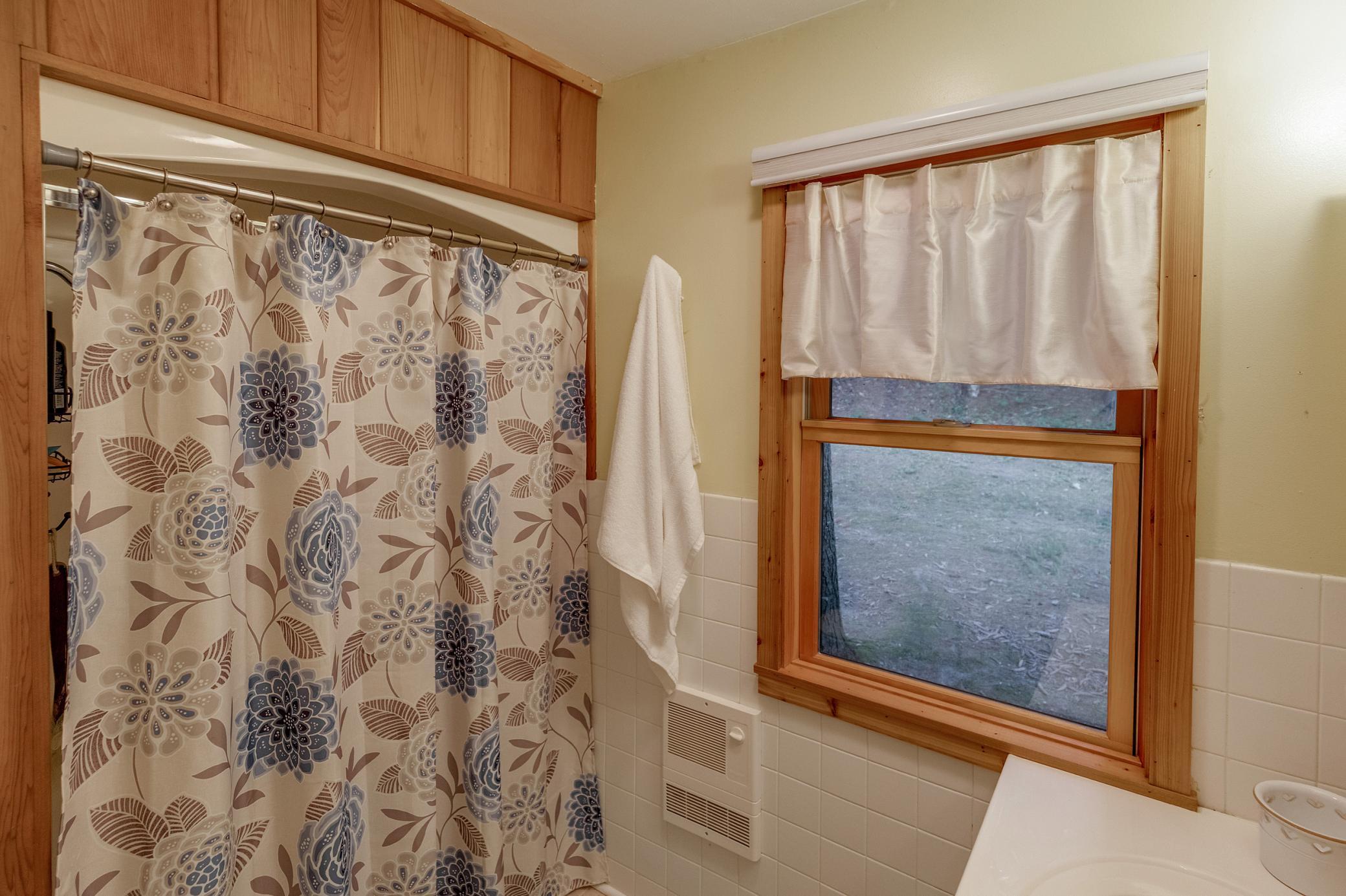 4814 Hiram Loop Road Nw Property Photo 24