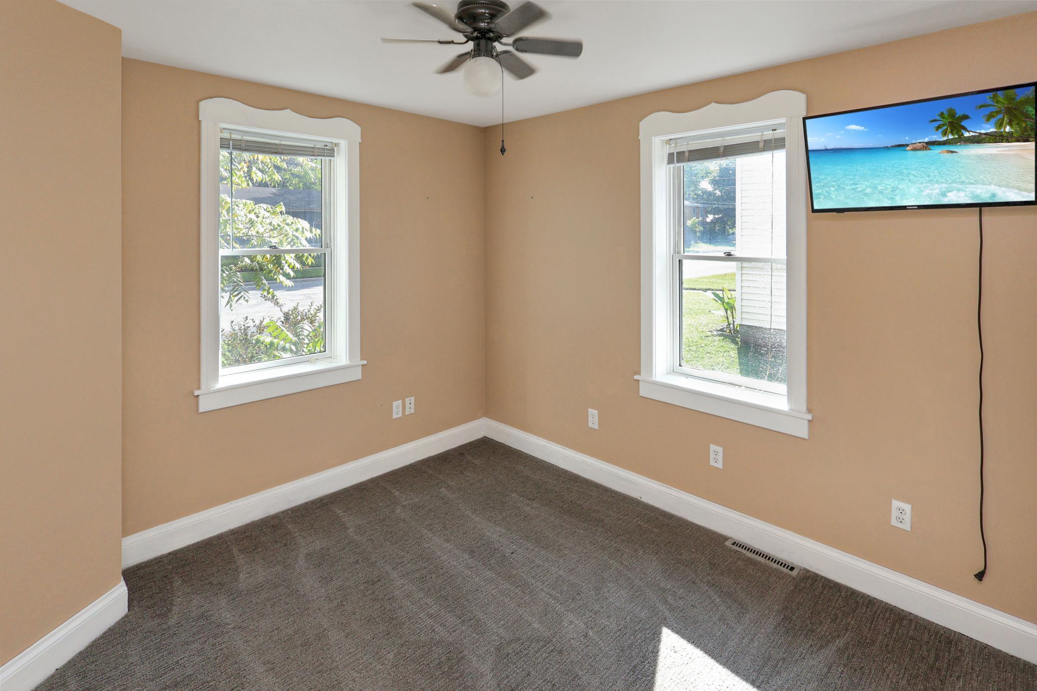 623 7th Street Se Property Photo 18