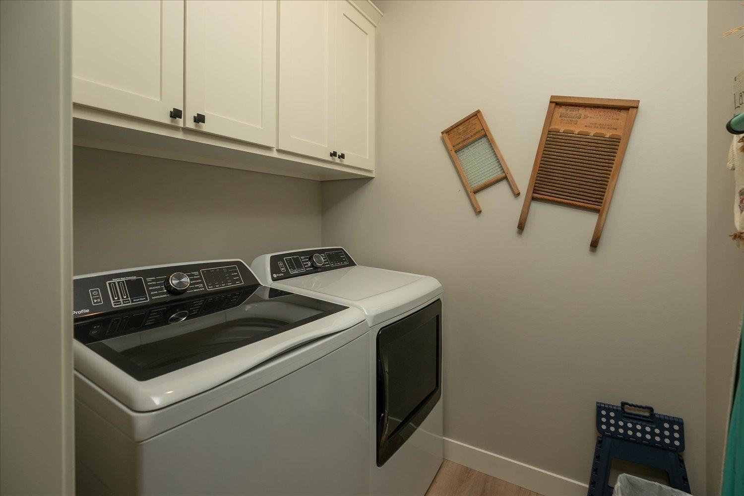 162 Sandstone Drive Nw Property Photo 22