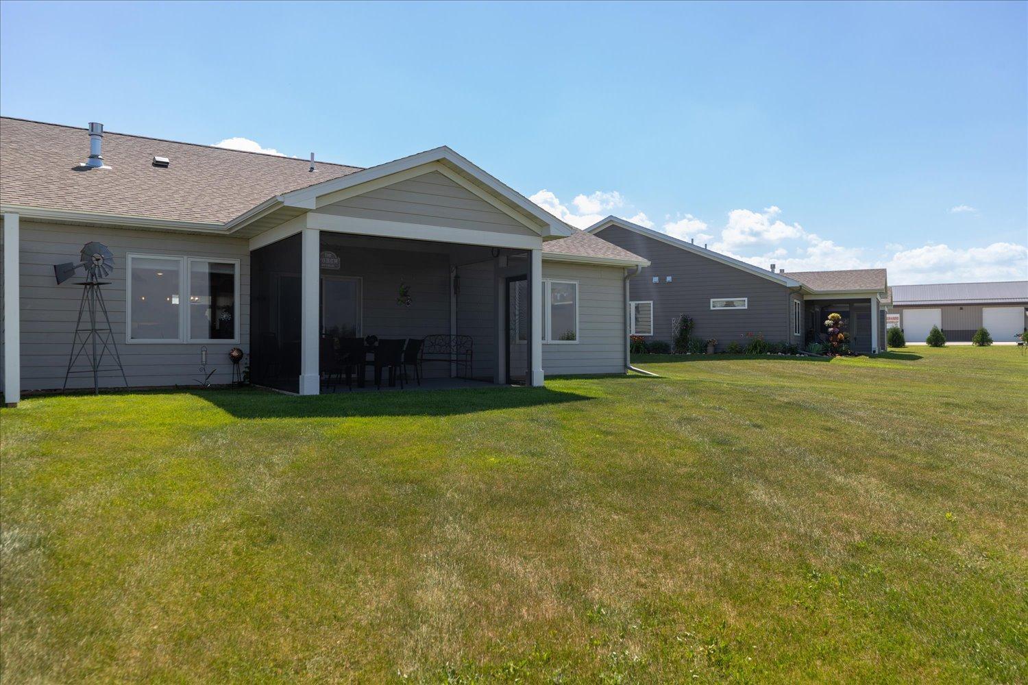 162 Sandstone Drive Nw Property Photo 27