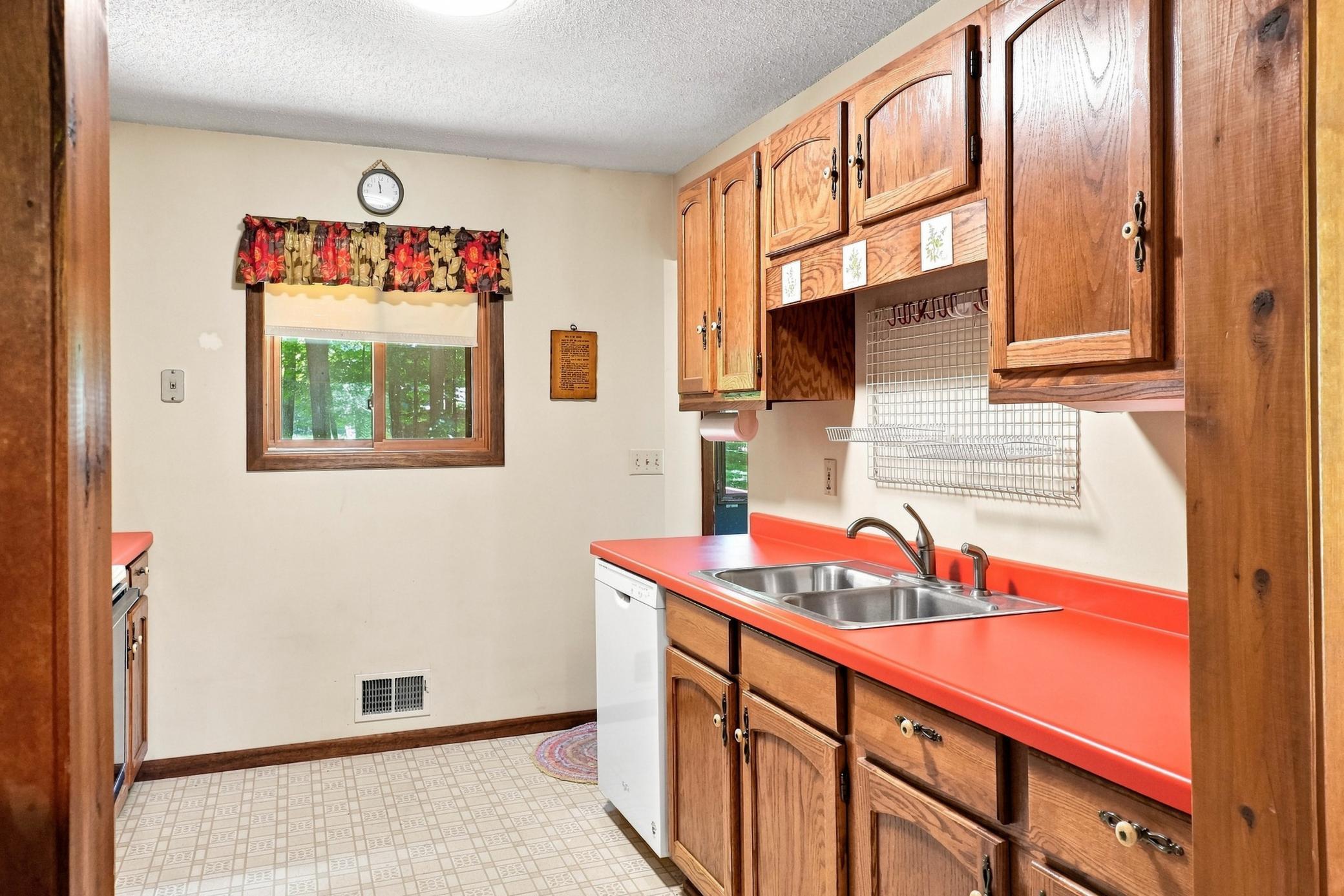 18563 329th Avenue Property Photo 14