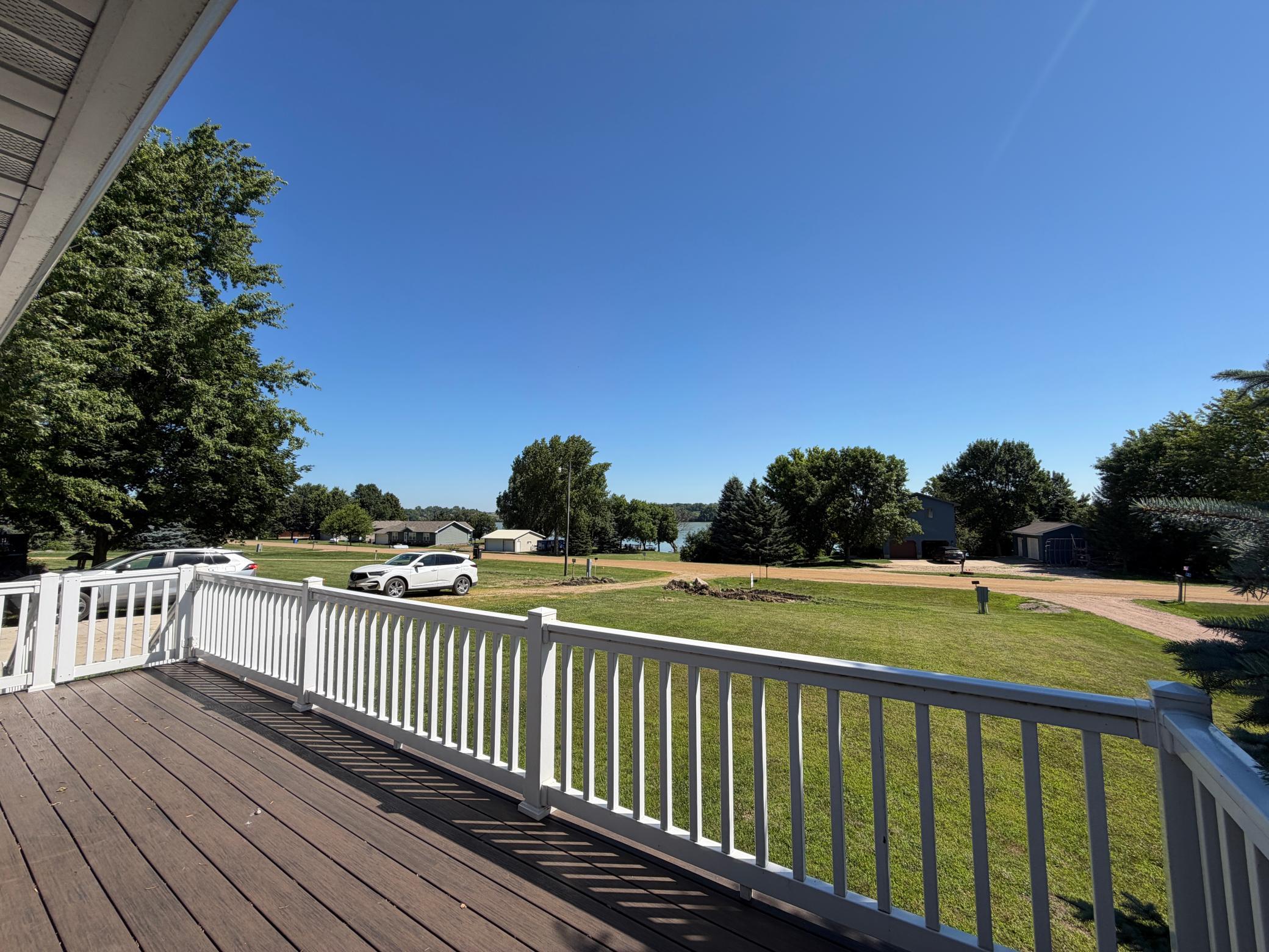 33 Pommier Lane Property Photo 10