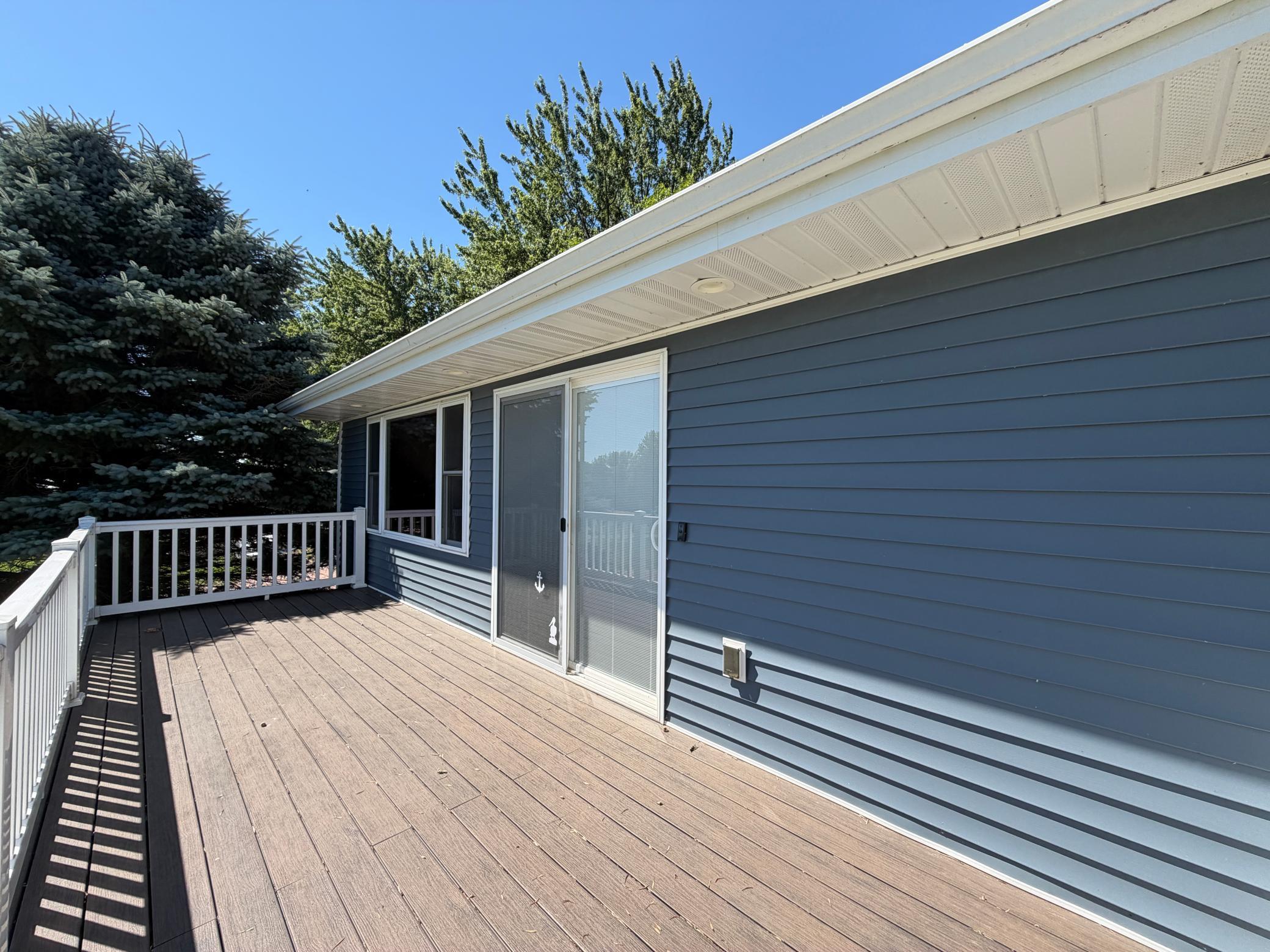33 Pommier Lane Property Photo 11