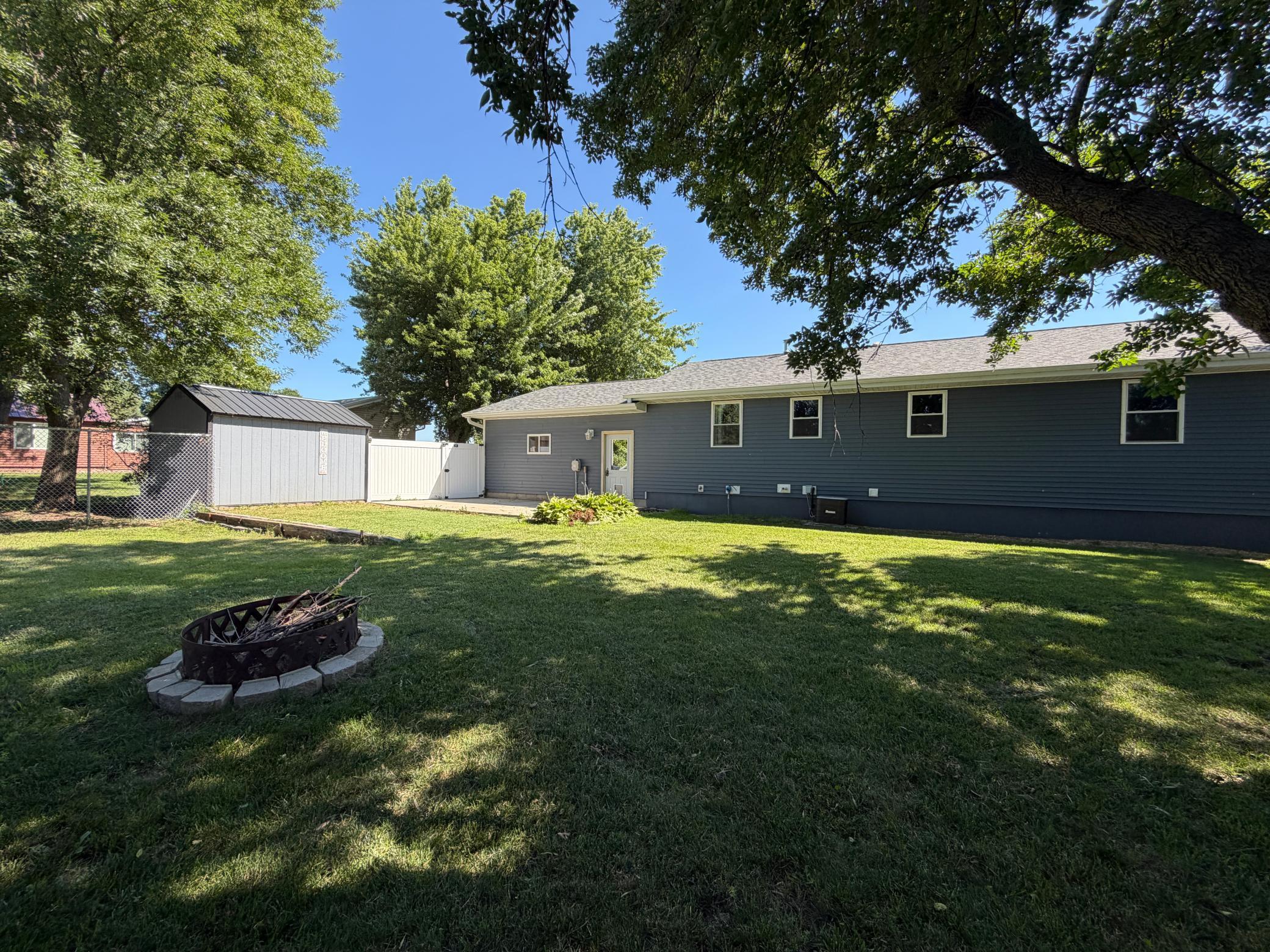 33 Pommier Lane Property Photo 17