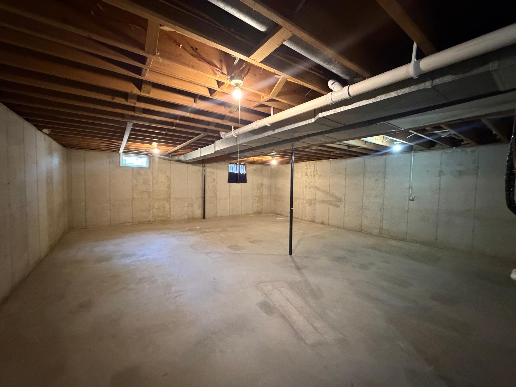 33 Pommier Lane Property Photo 37