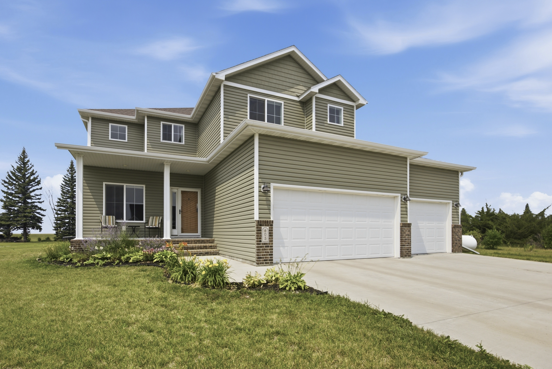 605 Sheyenne Drive