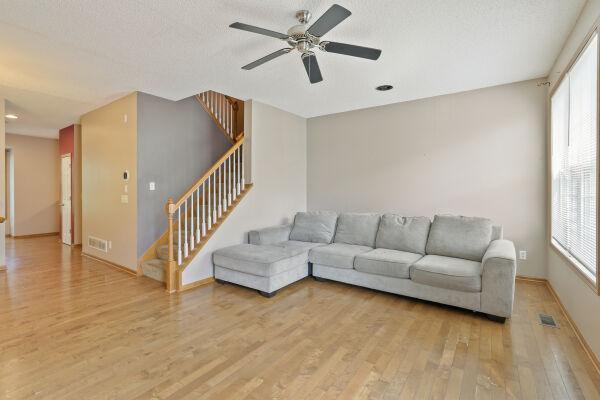 5213 Scott Trail Property Photo 3