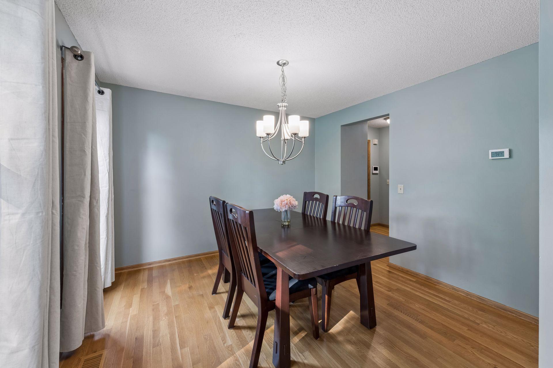 4601 Fairway Hills Drive Property Photo 6