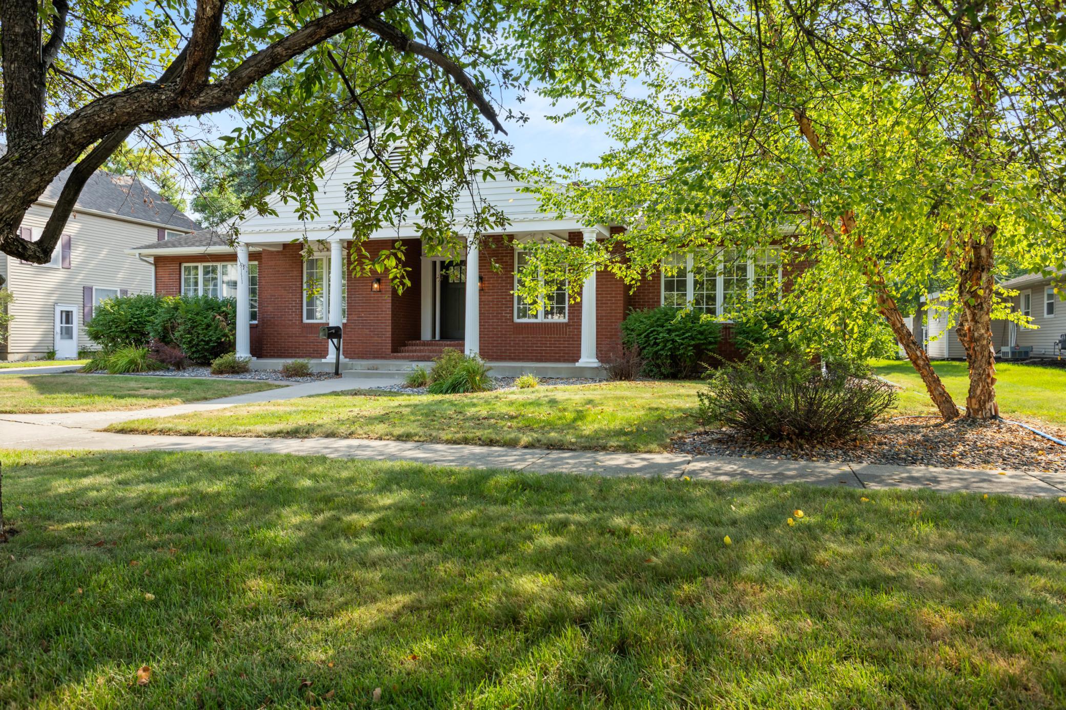 512 8th Street N Property Photo 4