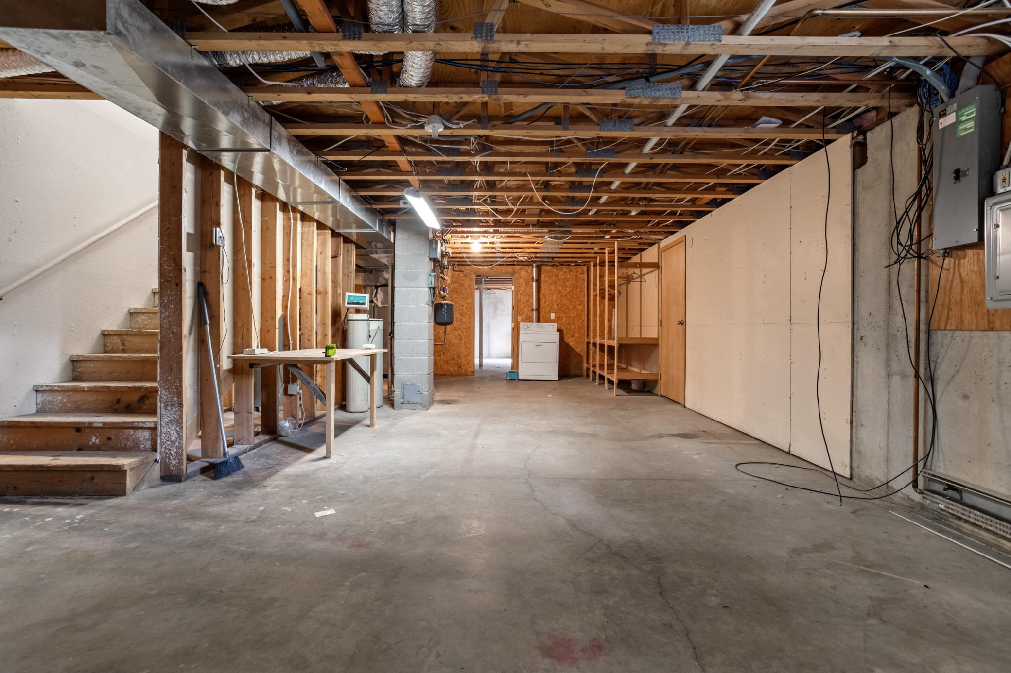 512 8th Street N Property Photo 45