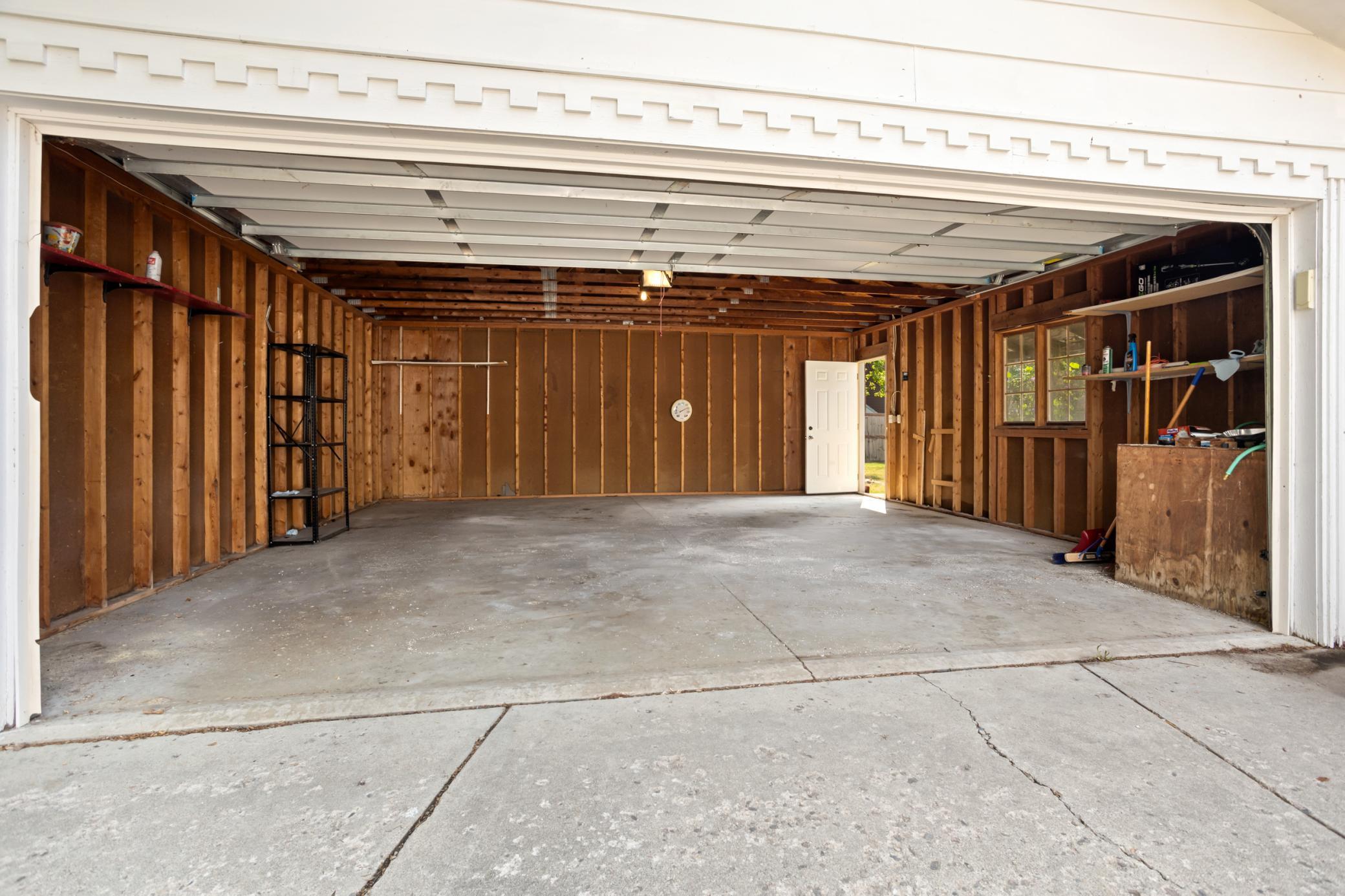 512 8th Street N Property Photo 60
