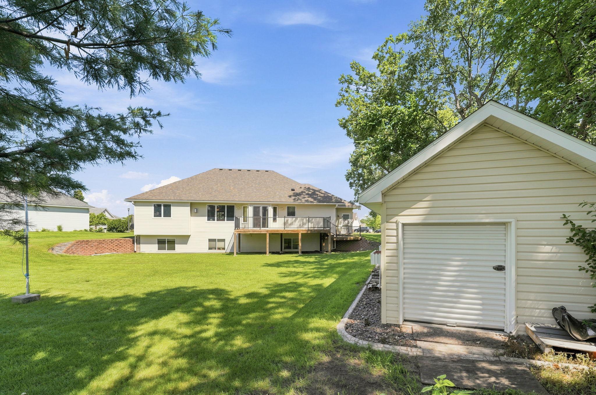 38249 Everton Avenue Property Photo 1