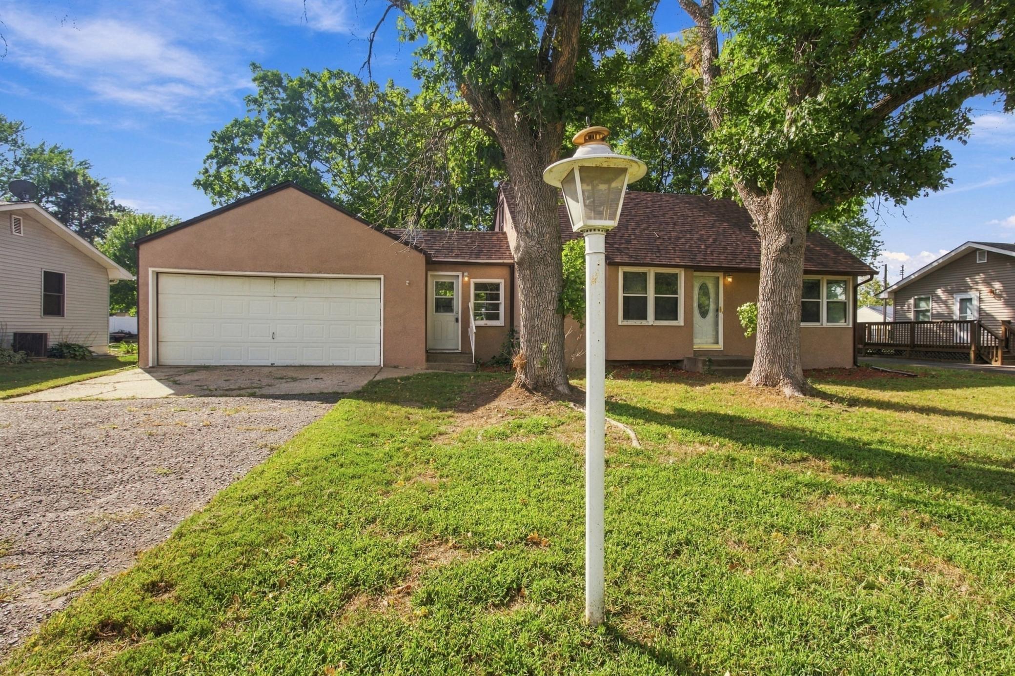 9455 Revere Lane N Property Photo 1